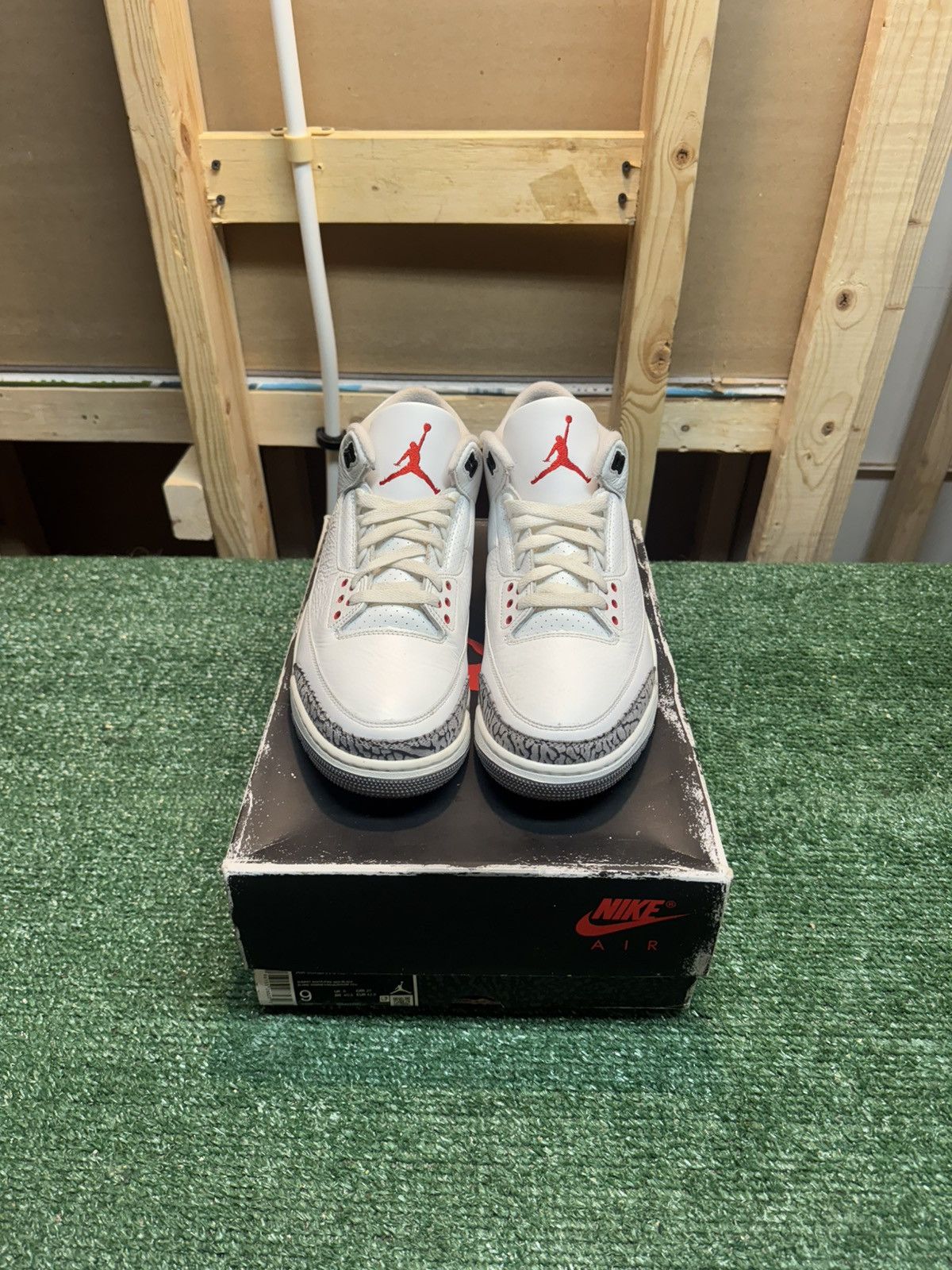 Jordan Brand Jordan Retro 3 White Cement Reimagined Size 9 Size US 9 / EU 42 - 6 Thumbnail