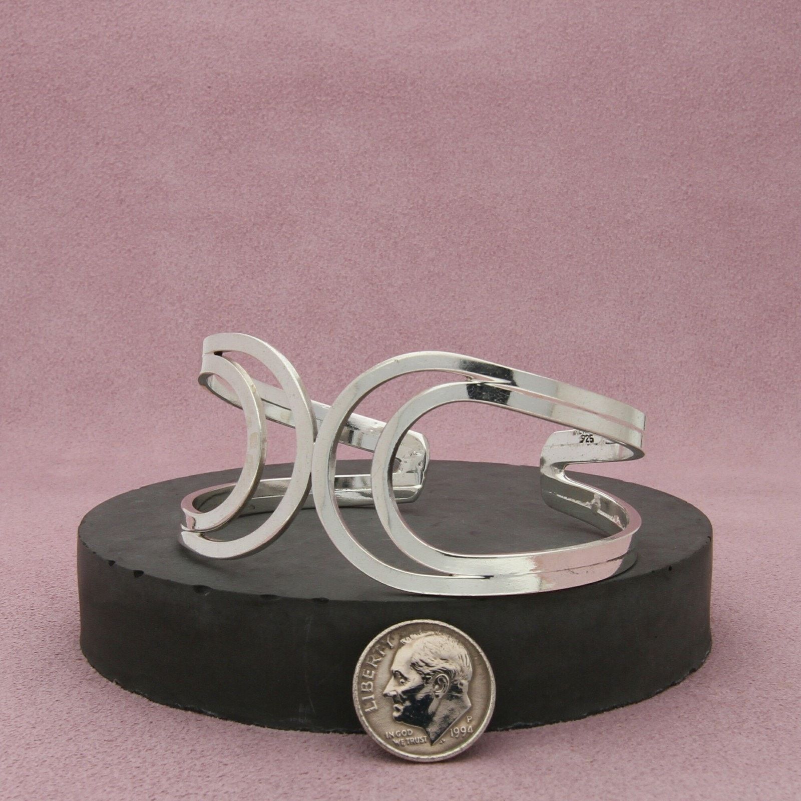 Sterling Silver sterling silver vintage open crescent cuff bracelet size 7in Size ONE SIZE - 2 Thumbnail