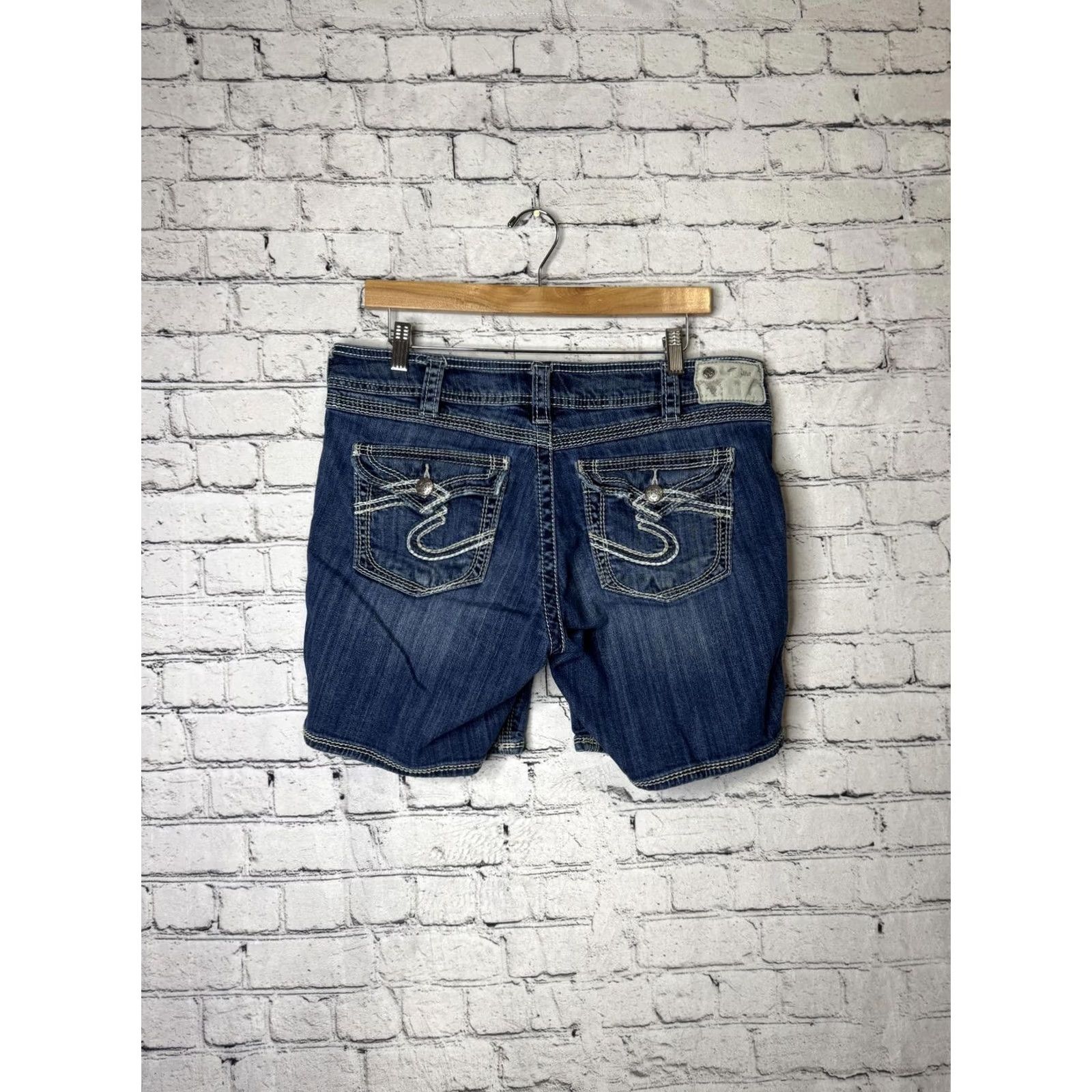 Silver Jeans Co. VINTAGE? No. Silver Jeans Co. Women's Denim Shorts Size 32x7 Size 24" / US 00 / IT 34 - 5 Thumbnail
