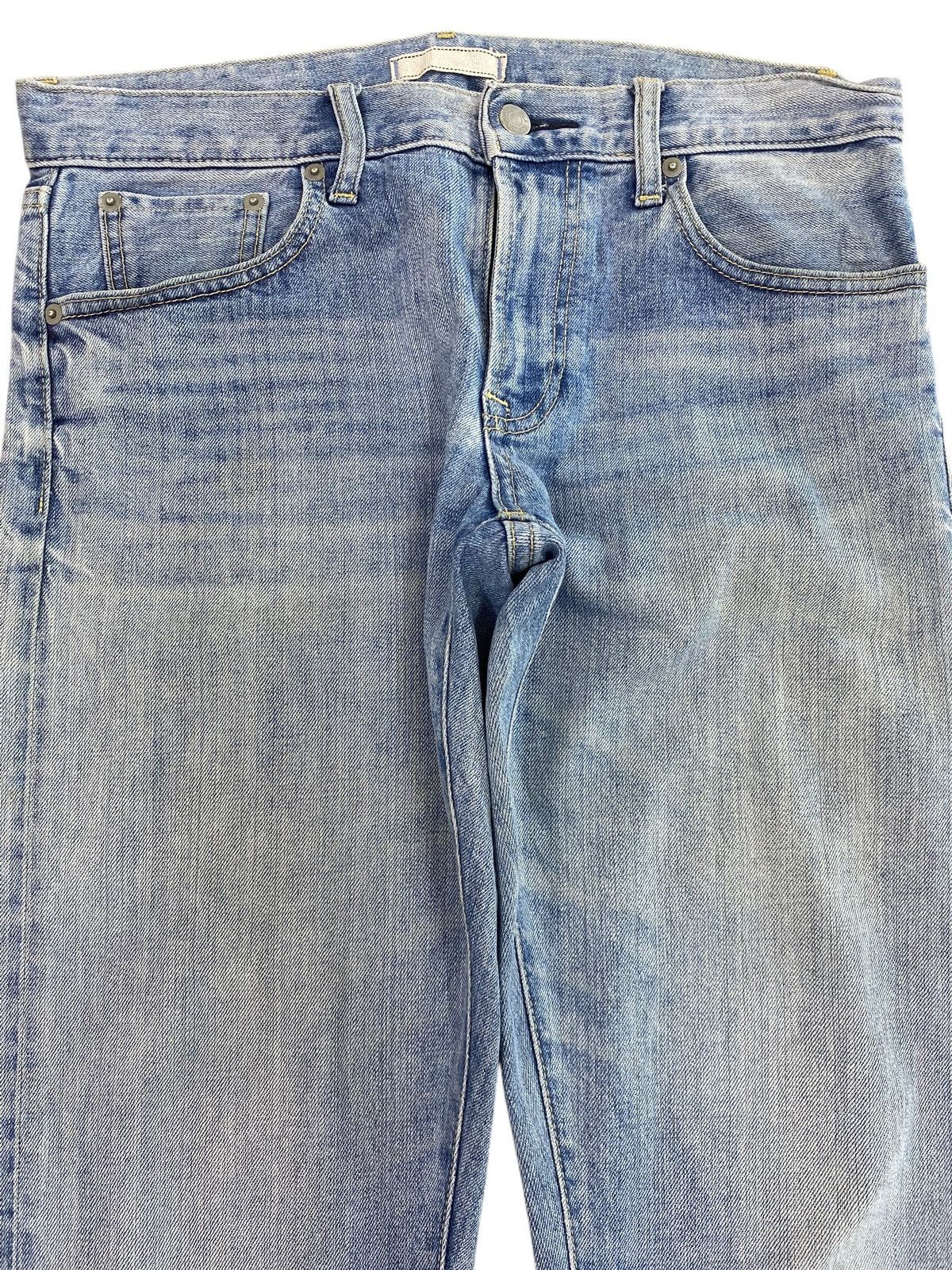 Uniqlo Uniqlo X Selvage Faded Wash Whiskered Style Slim Fit Jeans Size US 32 / EU 48 - 2 Thumbnail