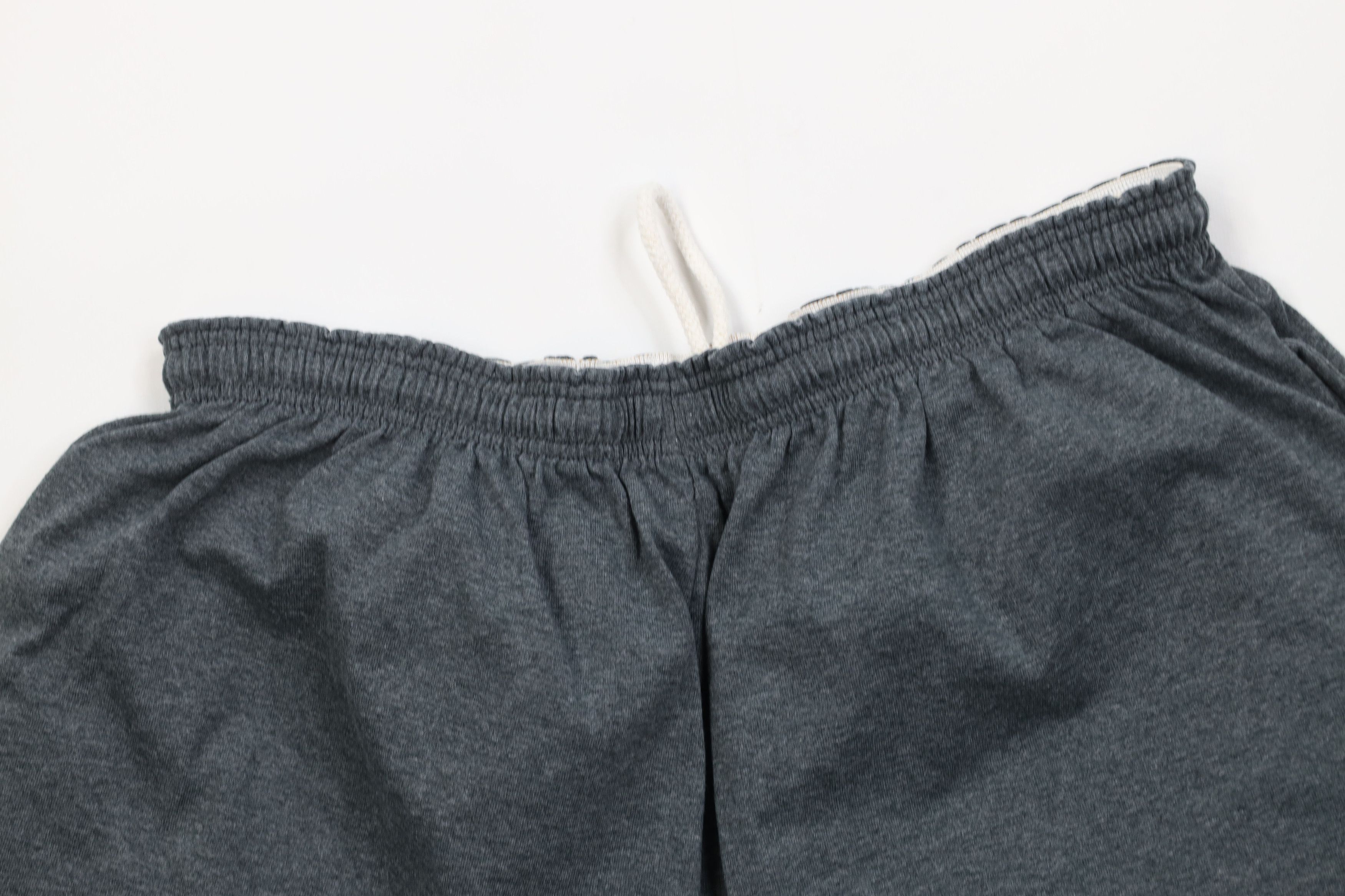 Russell Athletic Vintage 90s Russell Athletic Above Knee Shorts Heather Gray Size US 36 / EU 52 - 9 Thumbnail