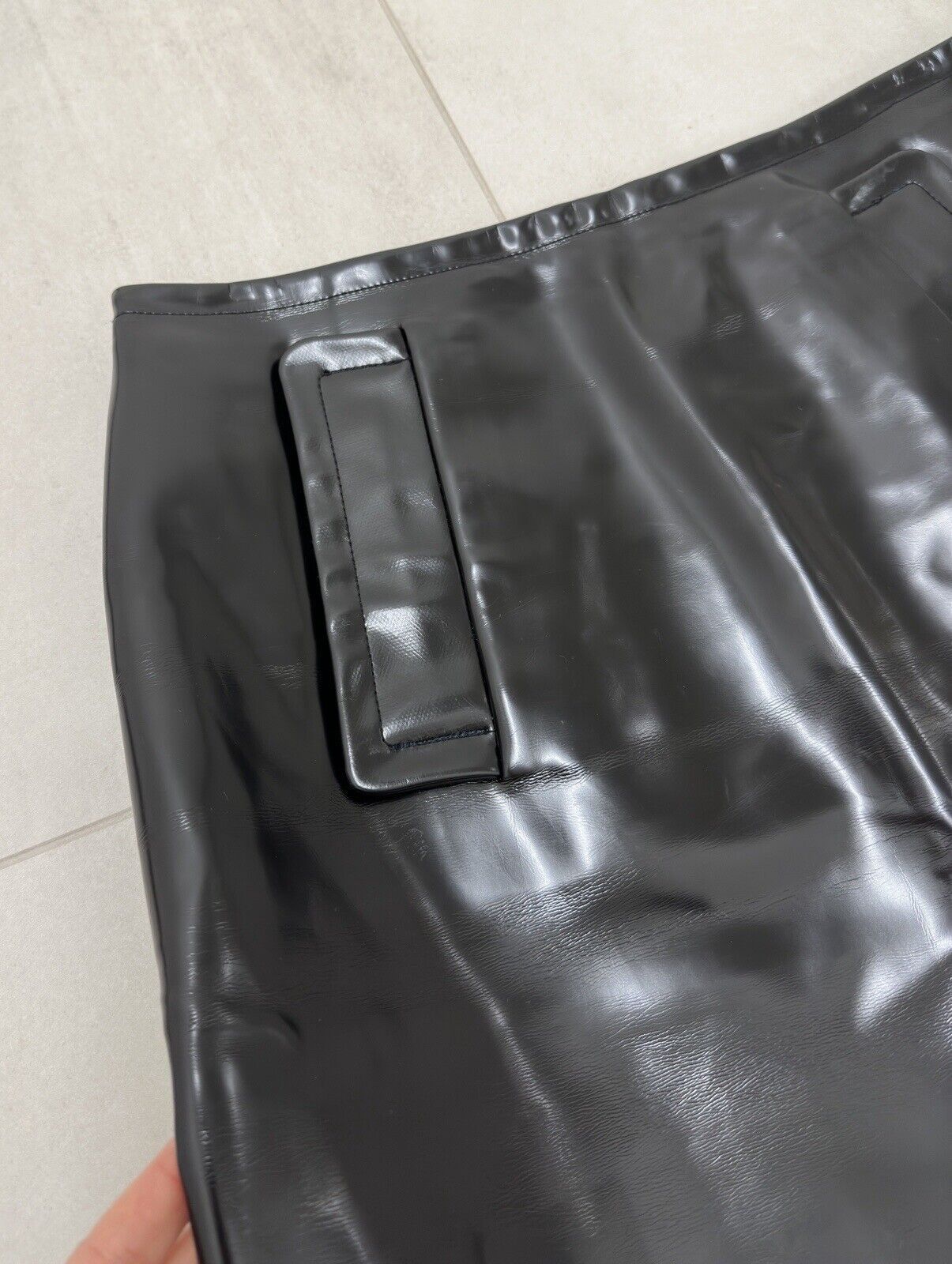 Prada Prada Vinyl Trapezoid A-Line Skirt Black Size 44 Size 30" / US 8 / IT 44 - 4 Thumbnail