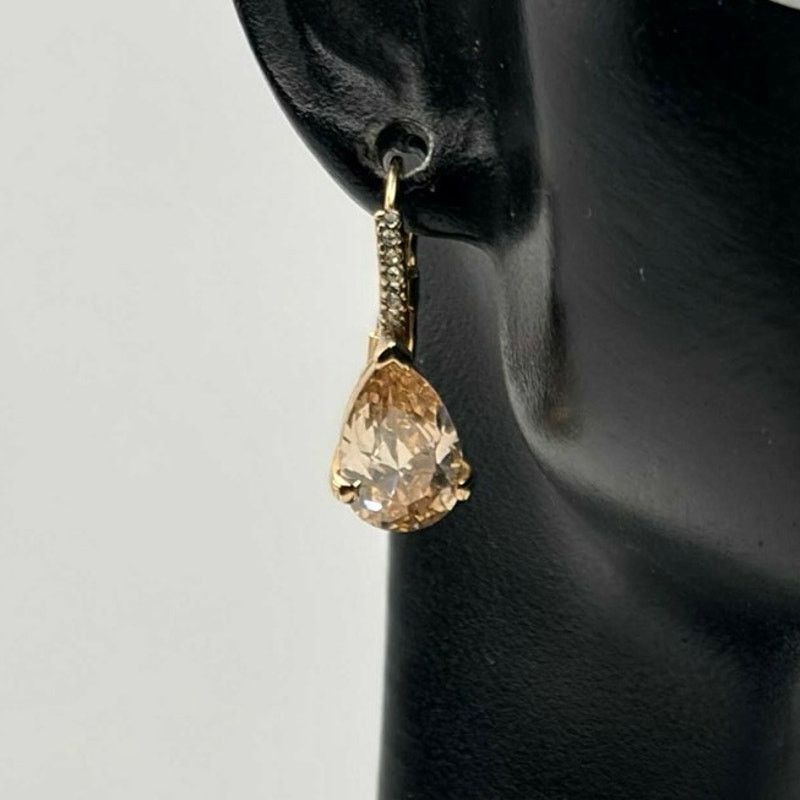 Other Stunning Gold Teardrop Crystal Earrings Size ONE SIZE - 1 Thumbnail