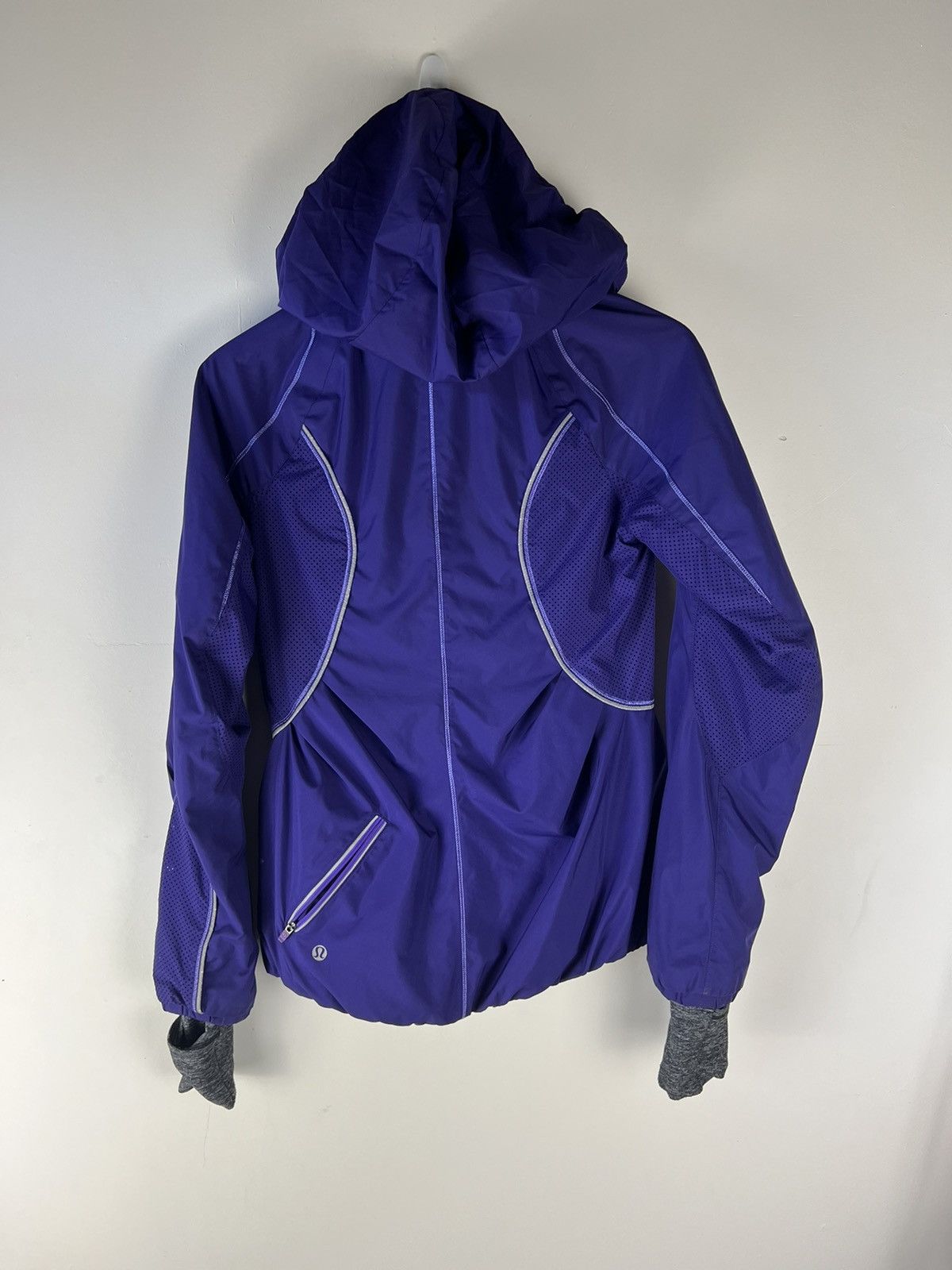 Lululemon Lululemon Run Inspire Jacket Size XS / US 0-2 / IT 36-38 - 2 Thumbnail