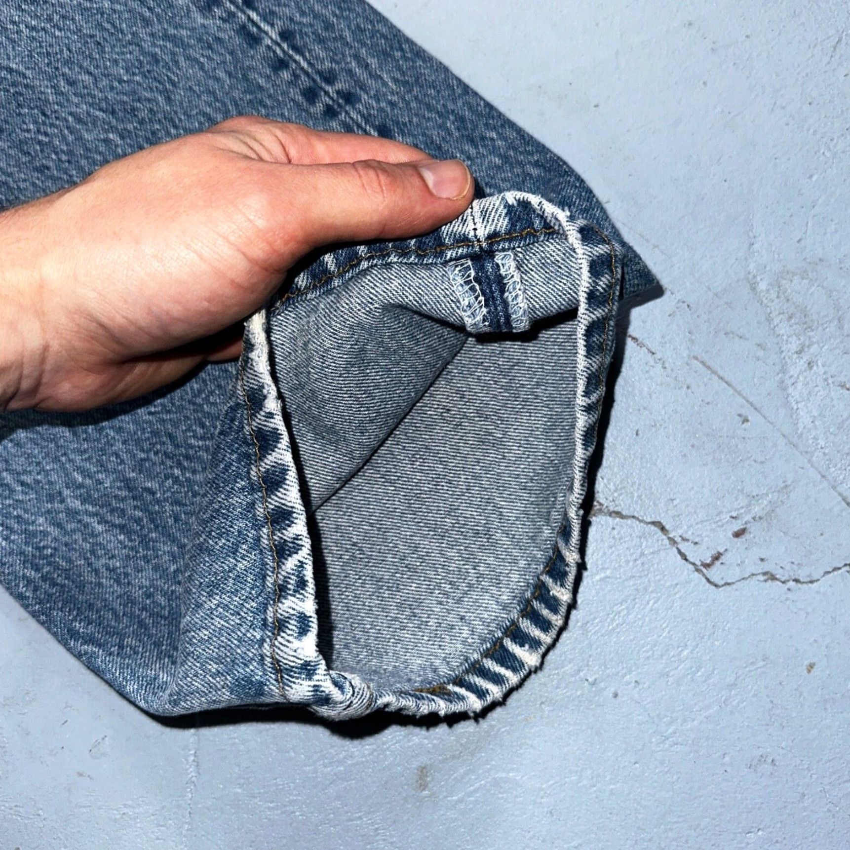 Levi's VINTAGE Levi's 501 Jeans Way 90s Straight Levi's 501 40x36 Blue Light Wash Mens Jeans Classic Style 90s Boys? Size US 40 / EU 56 - 4 Thumbnail