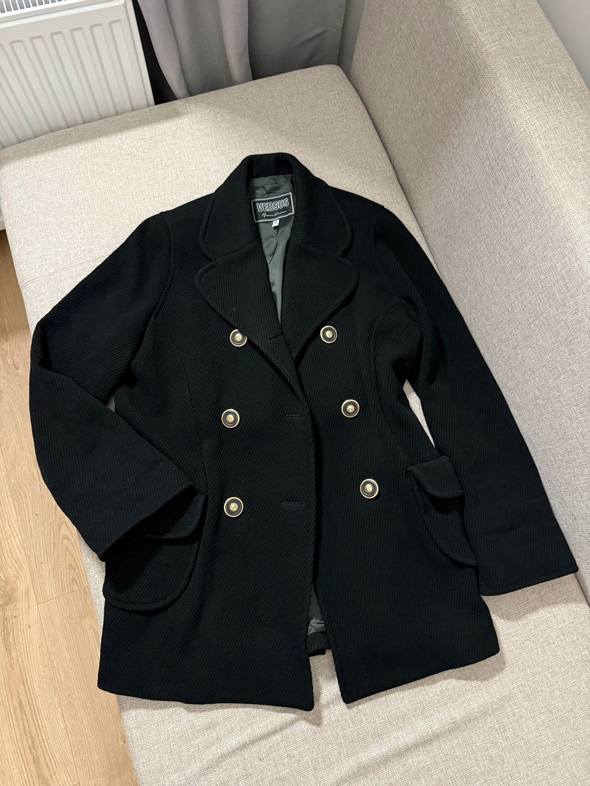 Versace Gianni Versace Black Double Breasted Wool Blend Coat IT44 Size M / US 6-8 / IT 42-44 - 2 Thumbnail