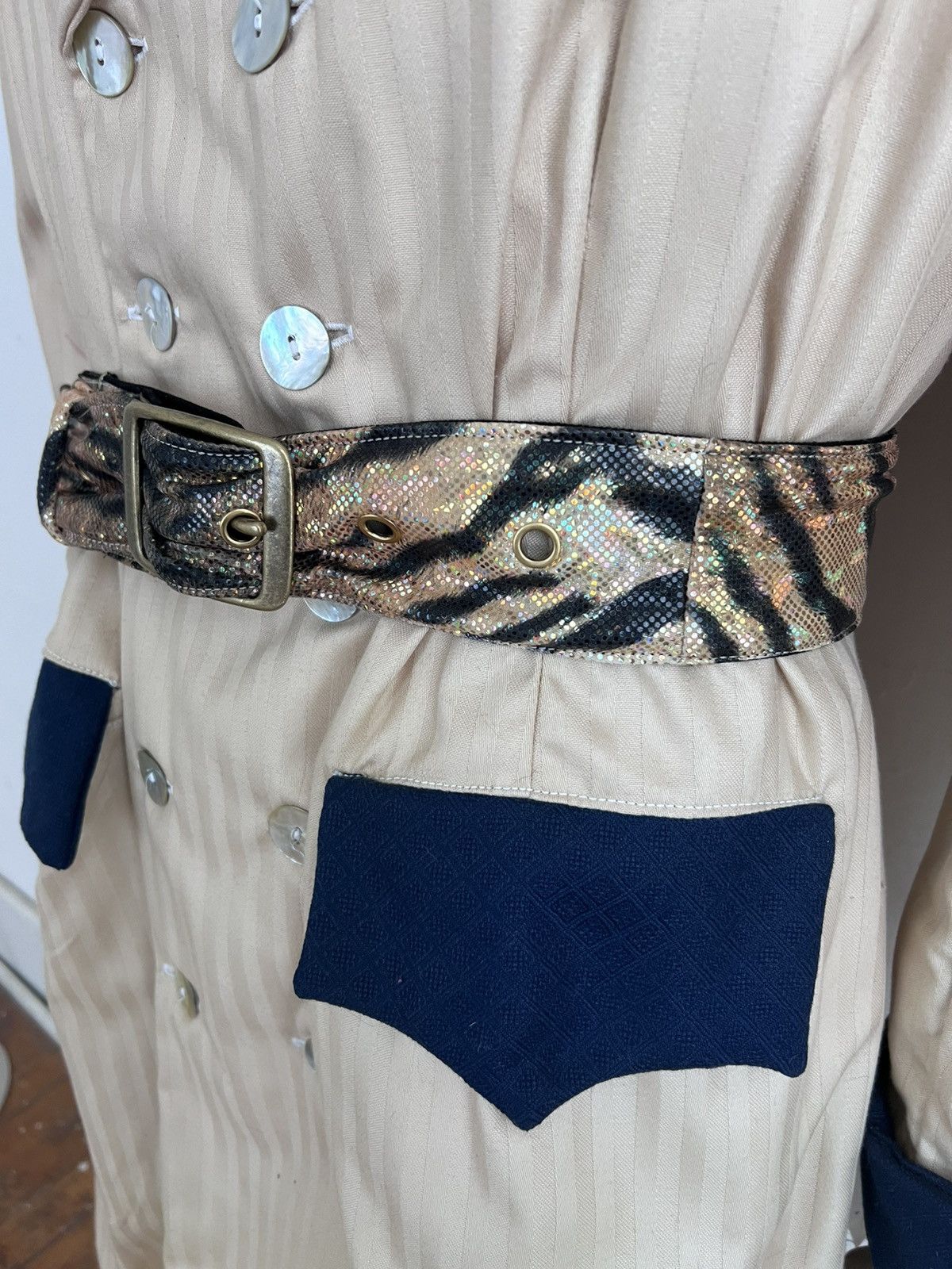 Other Holographic Tiger Belt 32-40 Size 36 - 2 Thumbnail