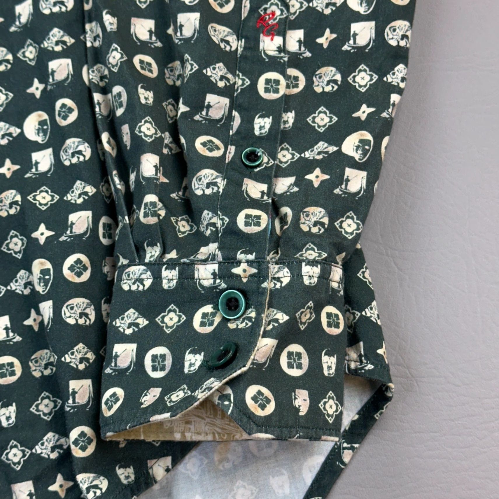 Robert Graham Robert Graham Shirt Mens Medium Green Geometric Print Flip Cuff Classic Fit Shirt_Mens_Green_Geometric_Print_Flip_Cuff_Classic_Fit Size US M / EU 48-50 / 2 - 3 Thumbnail