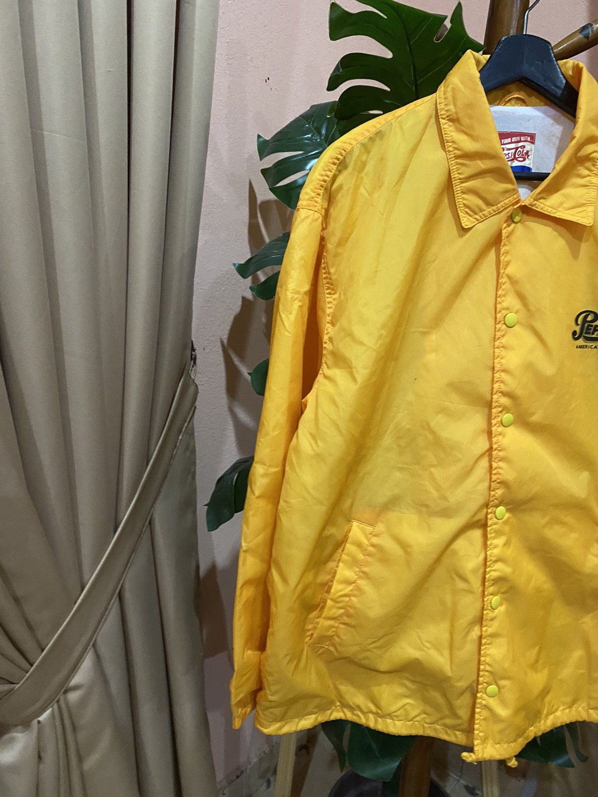 Coca Cola Vintage Pepsi-Cola Yellow Coach Jacket Soft Drink Promo Size US L / EU 52-54 / 3 - 5 Thumbnail