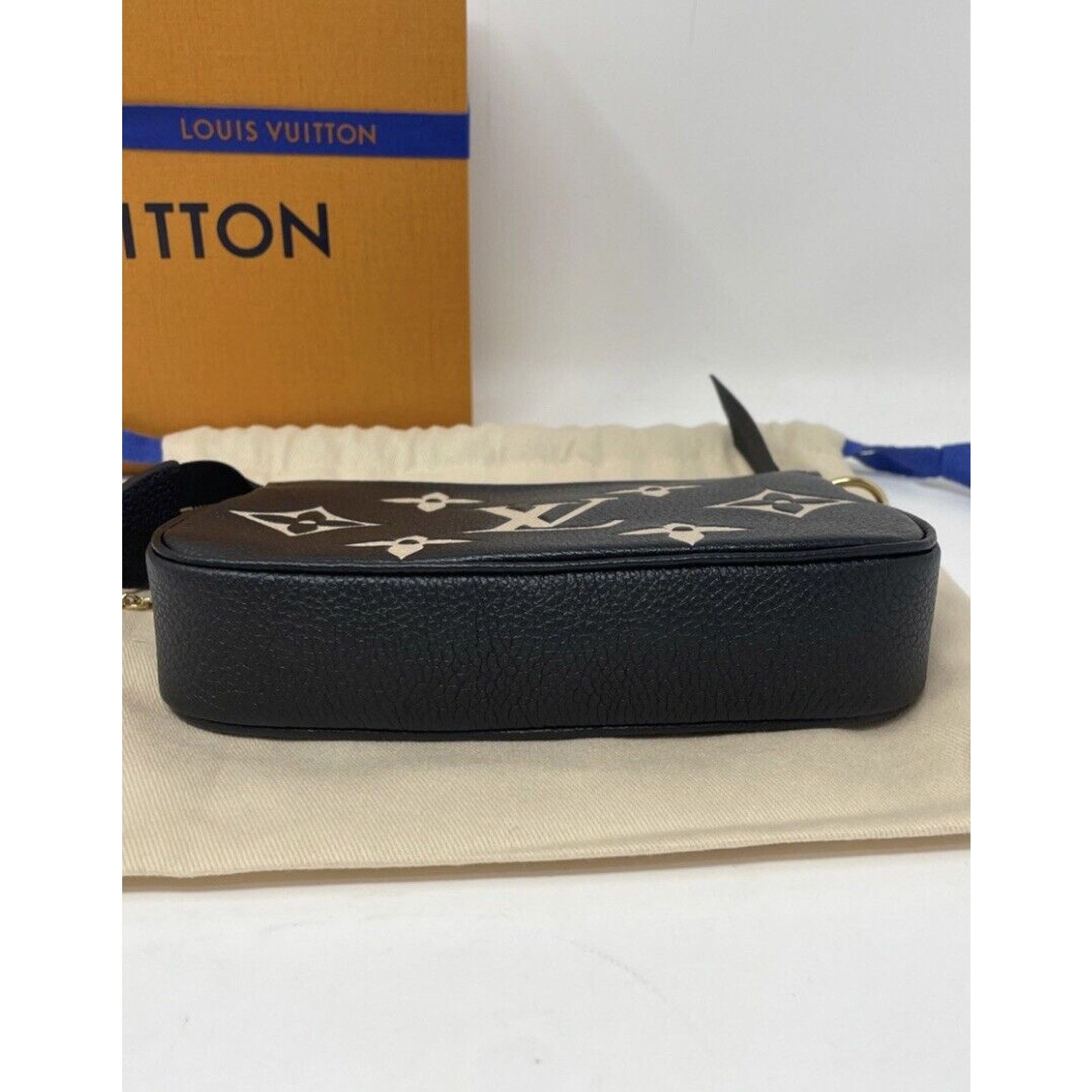 Louis Vuitton Mini Pochette Bicolor Monogram Empreinte Accessoires Black Size ONE SIZE - 7 Thumbnail