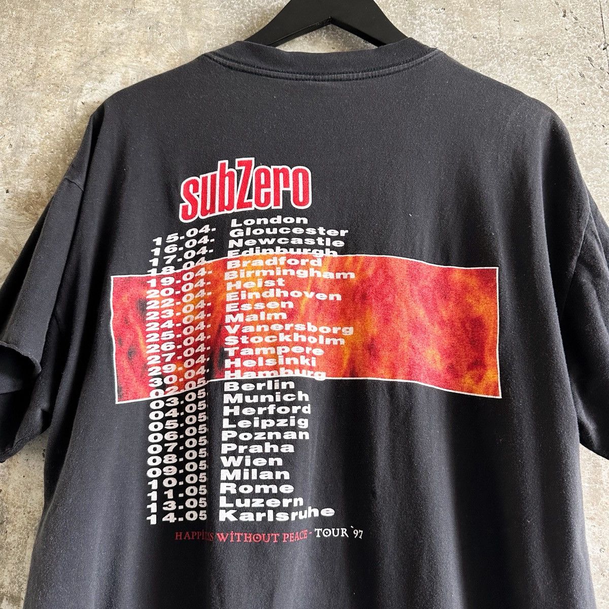 Band Tees 90s THRASHED SUBZERO Tour T-Shirt Size US XL / EU 56 / 4 - 3 Thumbnail