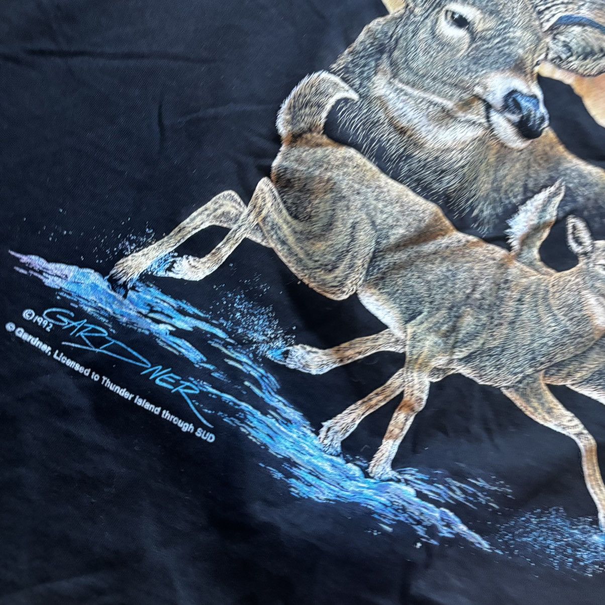 Vintage Vintage 1990s Big Print Graphic Deer Nature T Shirt Size US XL / EU 56 / 4 - 2 Thumbnail