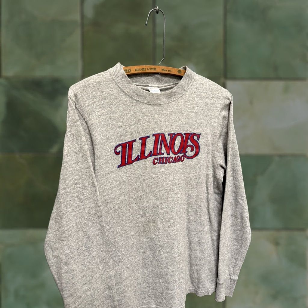 Champion VINTAGE Champion Shirt Long Sleeve USA Made Gray Medium Men Size US M / EU 48-50 / 2 - 1 Thumbnail