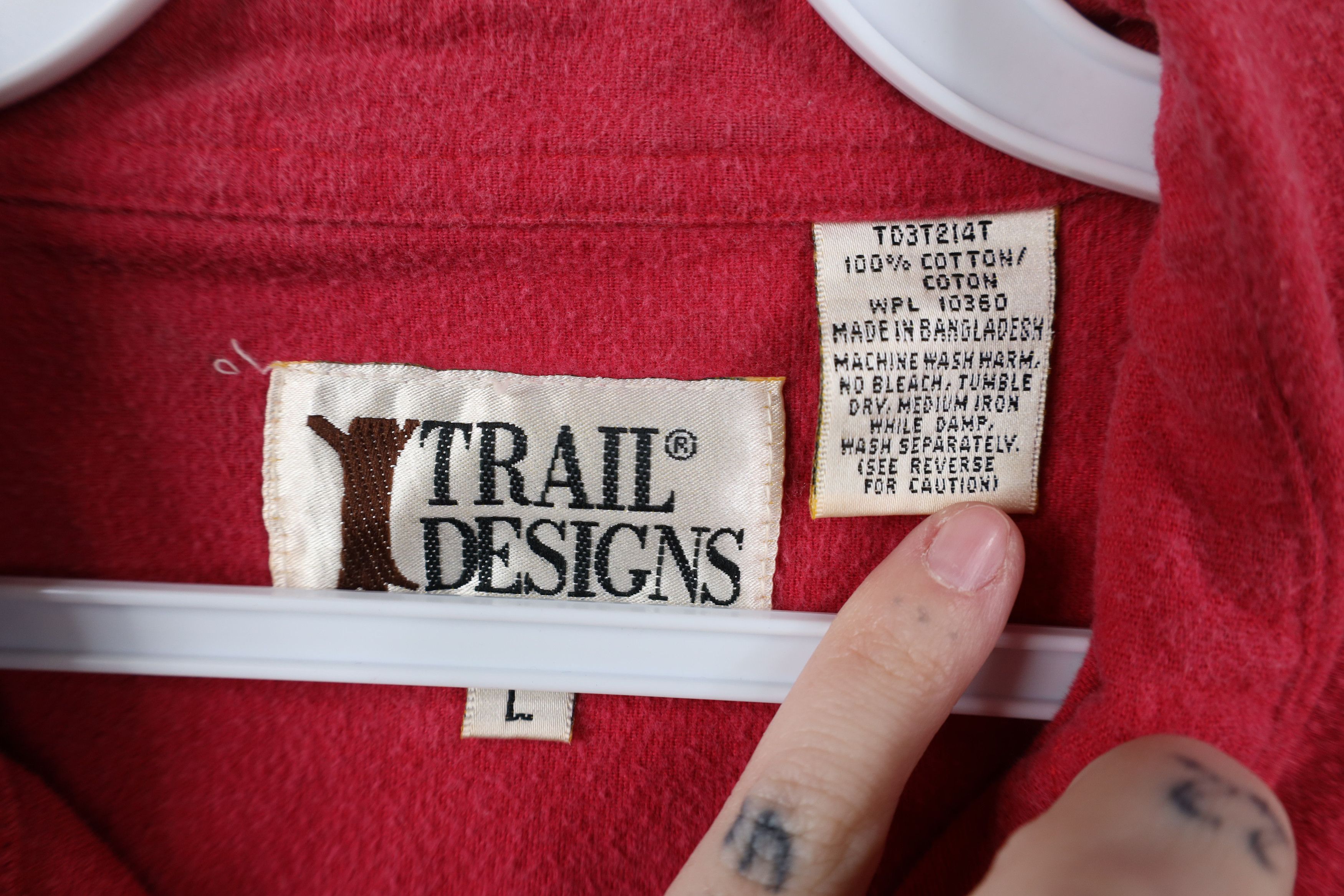 Vintage Vintage 90s Streetwear Cloth Collared Button Shirt Red Size US L / EU 52-54 / 3 - 7 Thumbnail