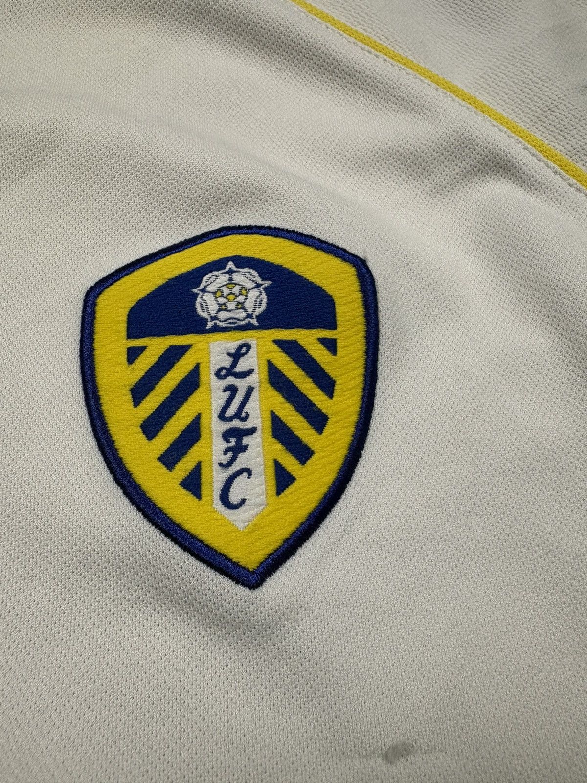 Vintage Vintage Leeds United Douglas #4 2006/07 Home Football Jersey Size US XL / EU 56 / 4 - 4 Thumbnail