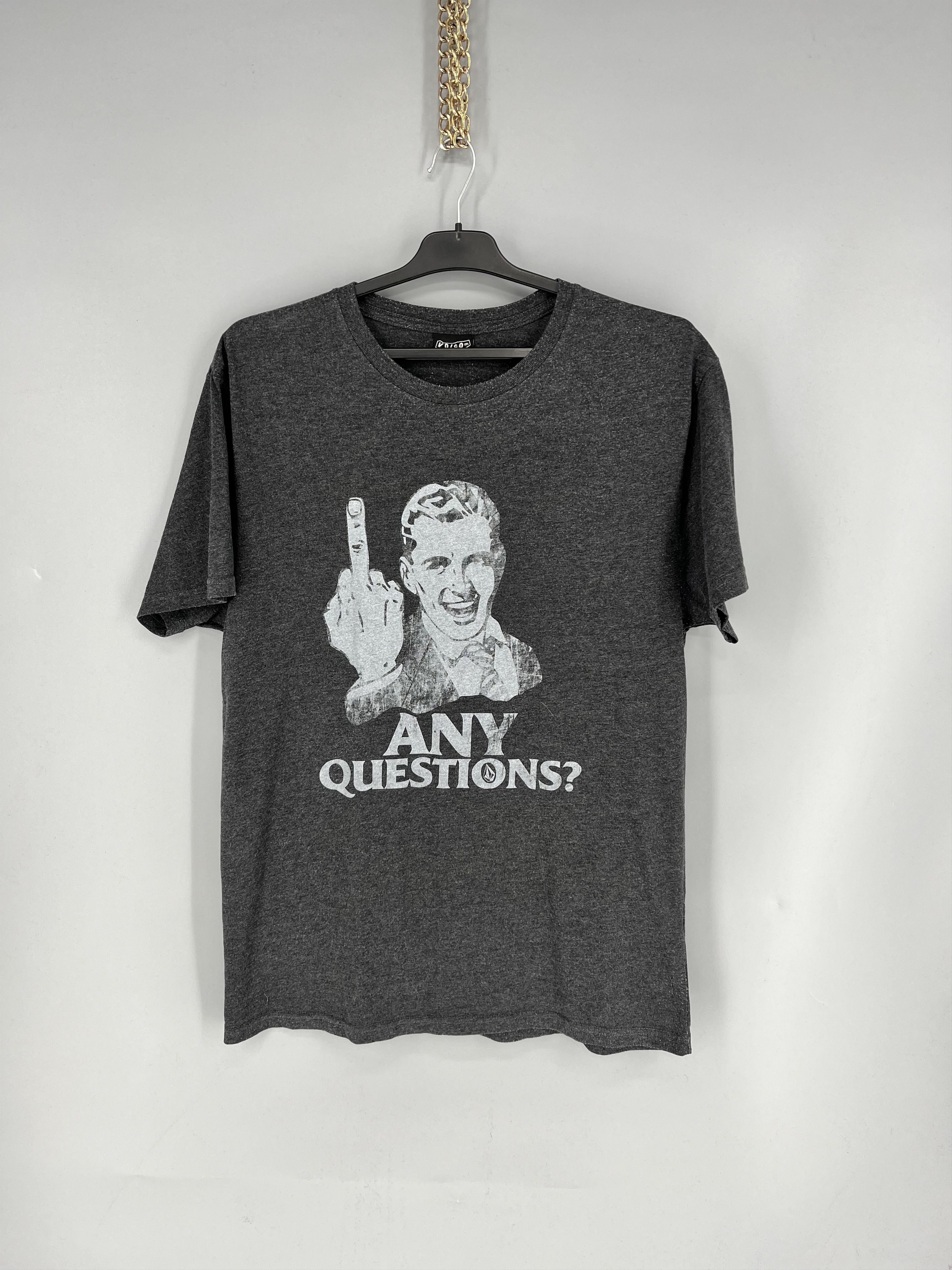 Other Vintage Tshirt VOLCOM ANY QUESTIONS Size US L / EU 52-54 / 3 - 1 Thumbnail