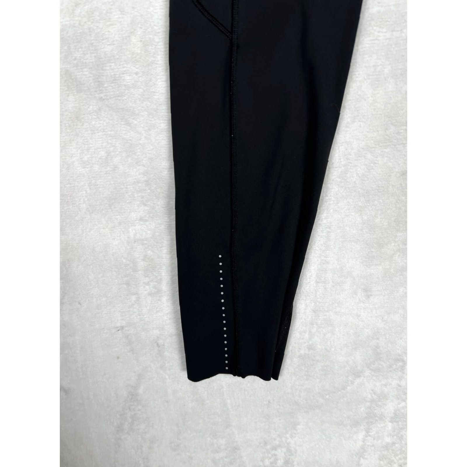 Lululemon Lululemon Women's Black High Rise Ankle Pocket Leggings Reflective Yoga 2 Pants Slim Activewear Size 26" / US 2 / IT 38 - 2 Thumbnail