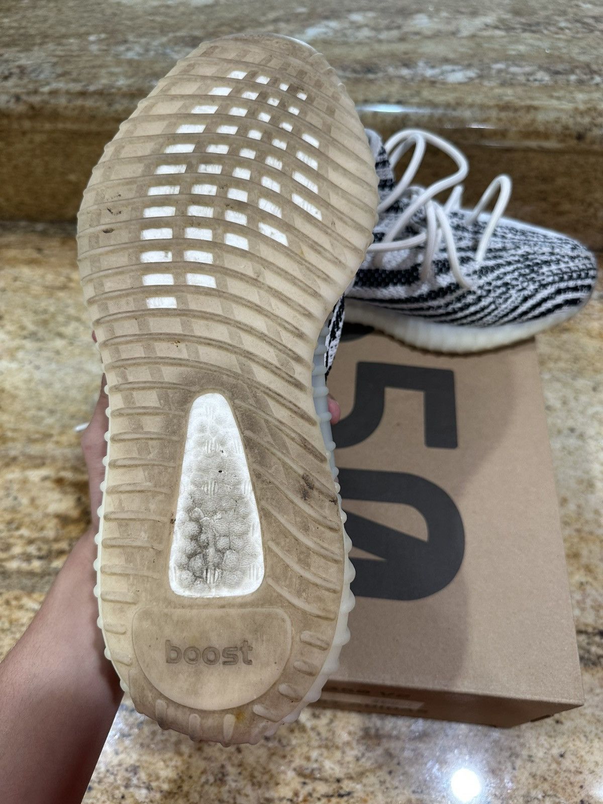 Yeezy Yeezy 350 V2 ZEBRA Size US 10 / EU 43 - 4 Thumbnail