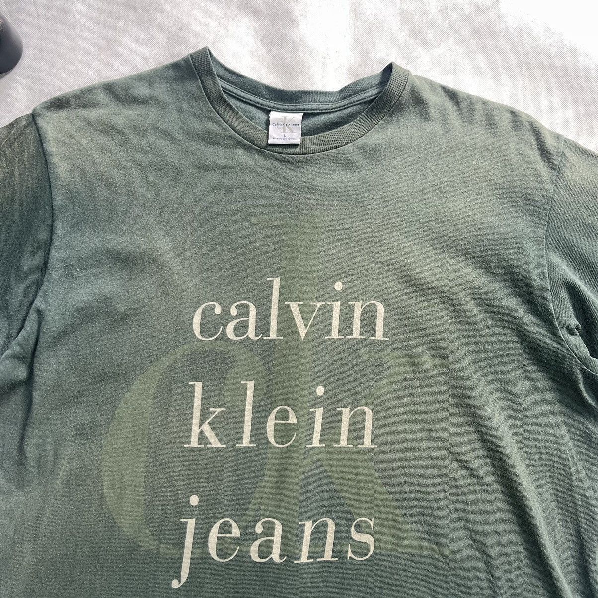 Calvin Klein Vintage 90s CK Calvin Klein Sun Fades Tshirt Large Size US L / EU 52-54 / 3 - 3 Thumbnail