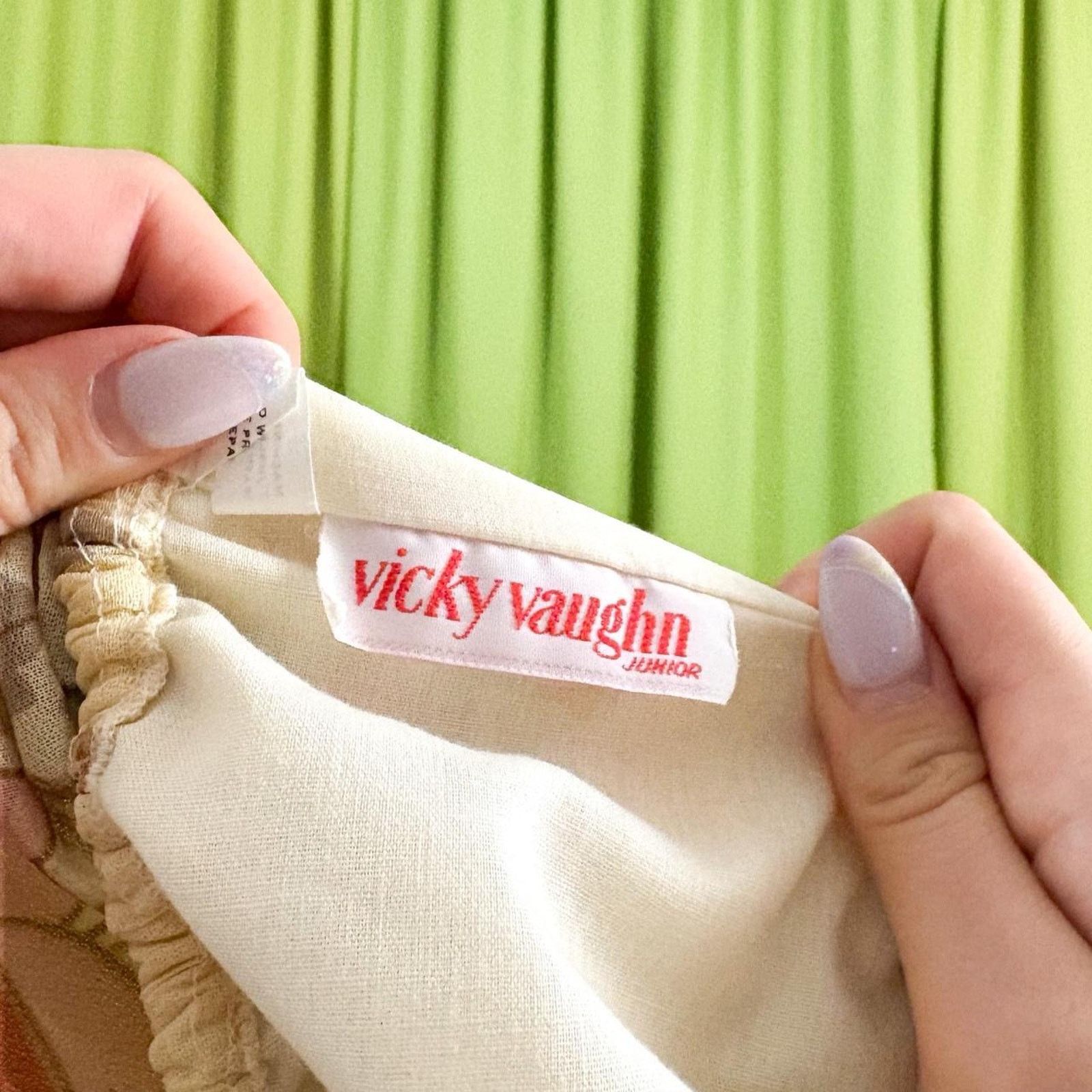 Vintage 70s Vintage Cream Floral Print Vicky Vaughn Maxi Dress Size XS / US 0-2 / IT 36-38 - 5 Thumbnail