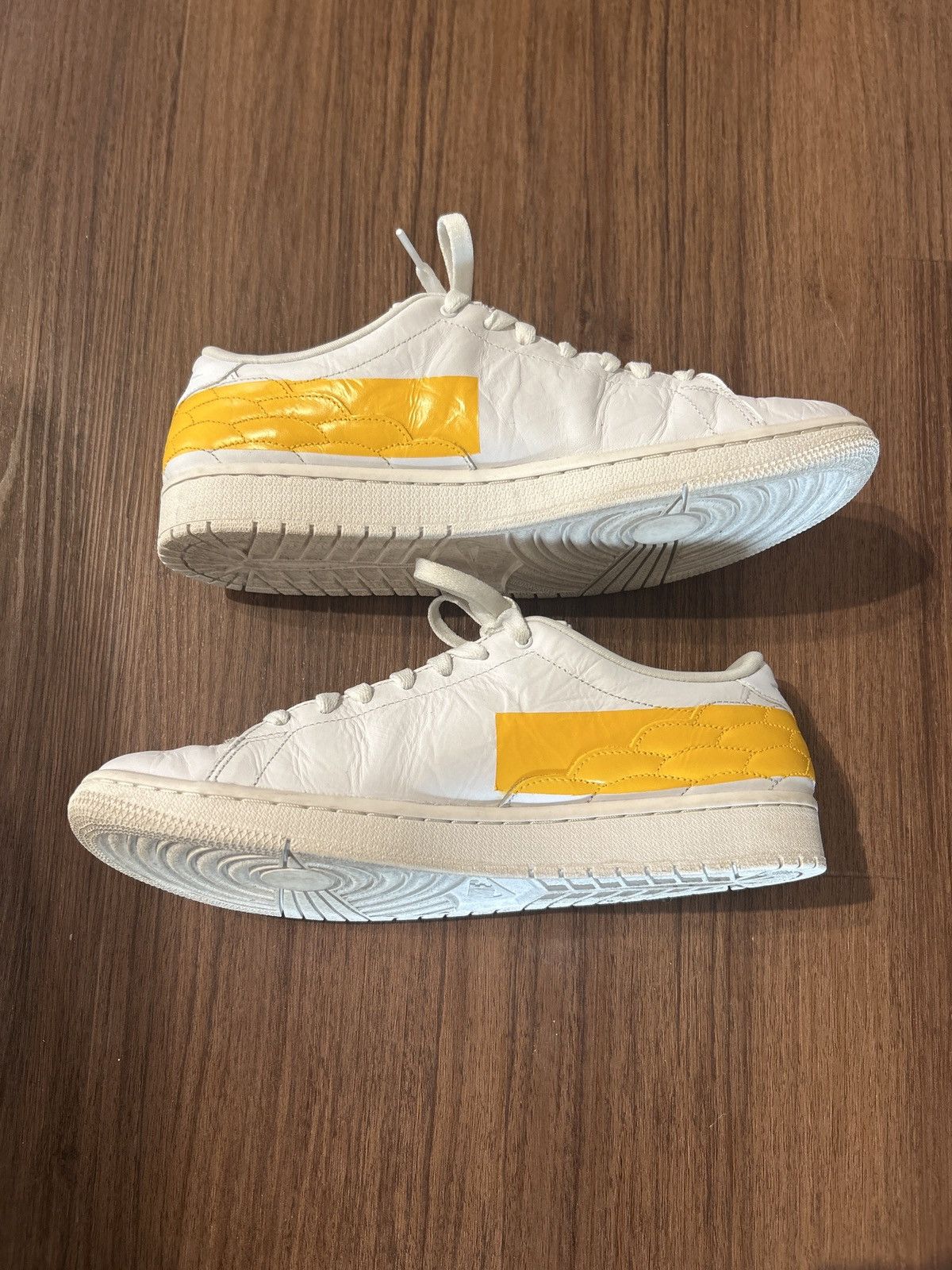 Jordan Brand × Nike Air Jordan 1 Centre Court Size US 10 / EU 43 - 1 Thumbnail
