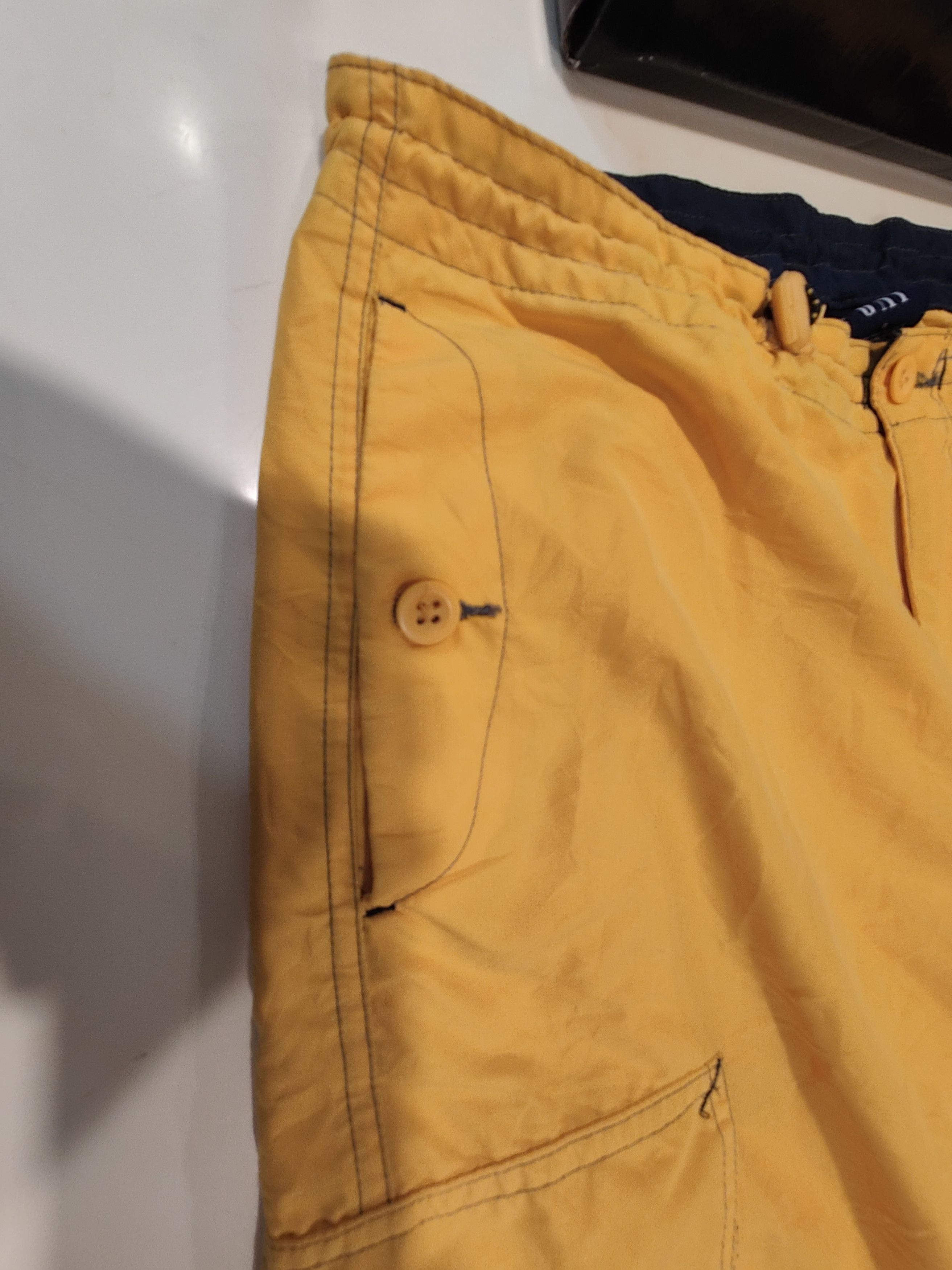 Gap GAP limit edition cargo short Size US 30 / EU 46 - 6 Thumbnail