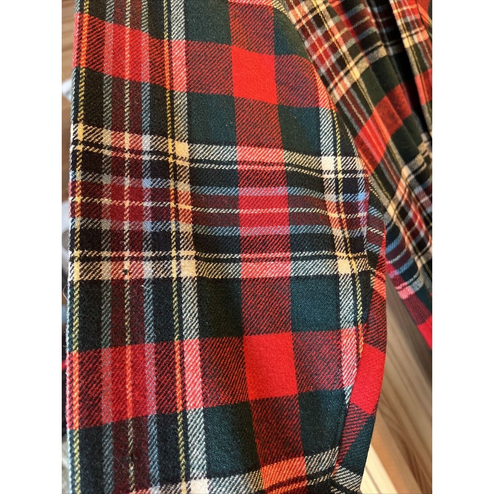 Pendleton Pendleton Lobo VTG Mens M red plaid long sleeve wool flannel Size US M / EU 48-50 / 2 - 6 Thumbnail