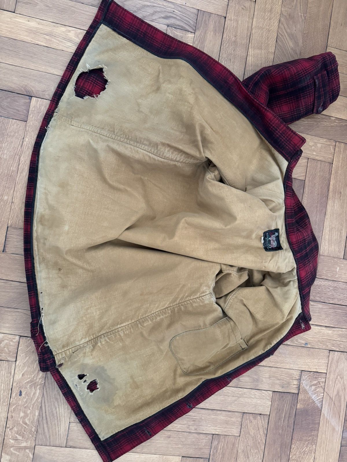Woolrich Woolen Mills Vintage Woolrich Red Plaid Wool Coat - Fits Large Size US L / EU 52-54 / 3 - 10 Thumbnail
