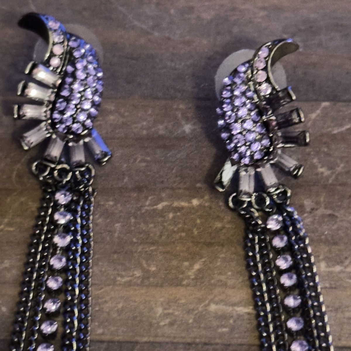 Other Long fringe gunmetal and purple rhinestone earrings Size ONE SIZE - 2 Thumbnail