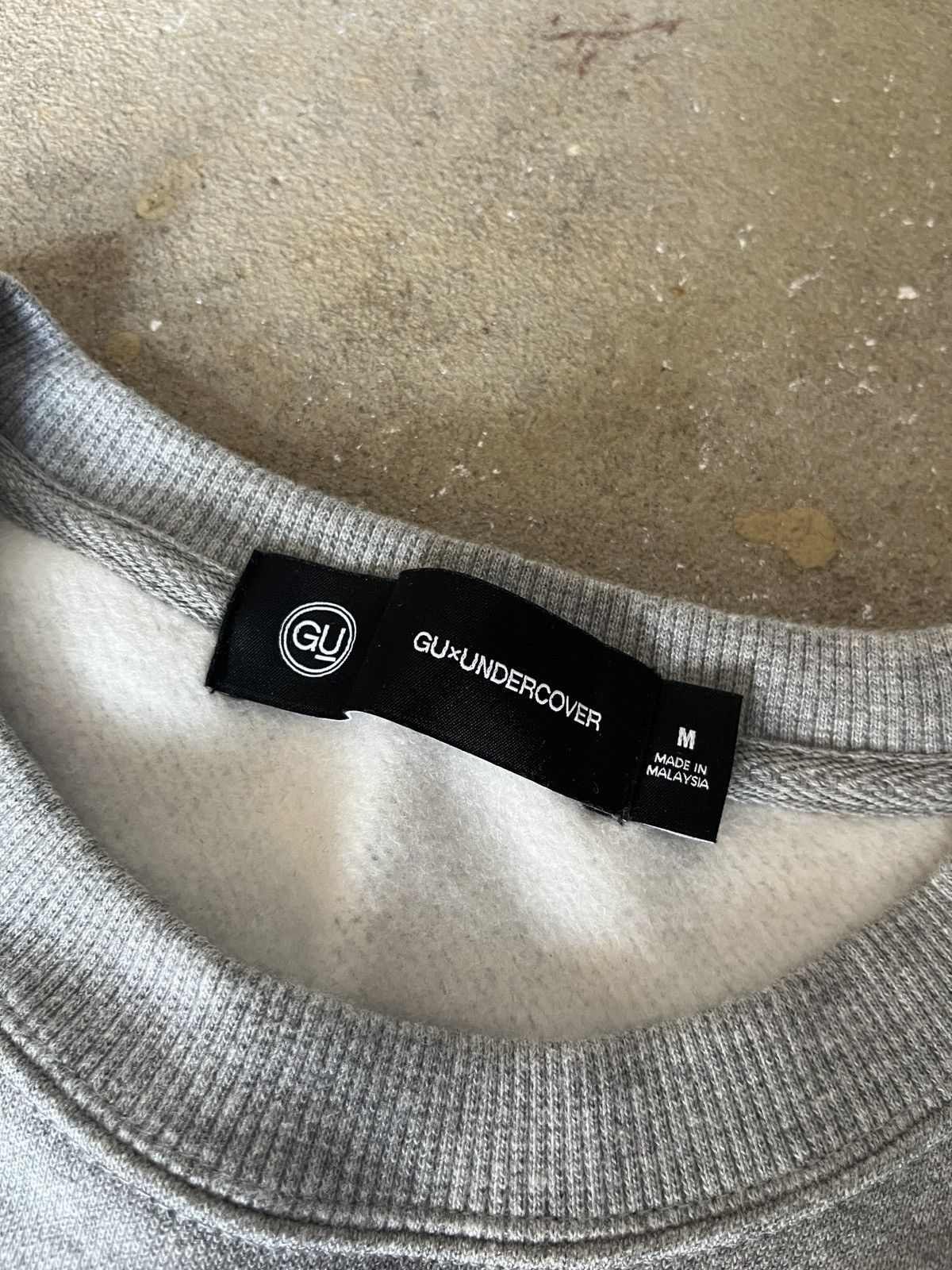 GU × Japanese Brand × Undercover GU X UNDERCOVER KOSMIK NOISE GREY SWEATSHIRT (M) Size US M / EU 48-50 / 2 - 3 Thumbnail