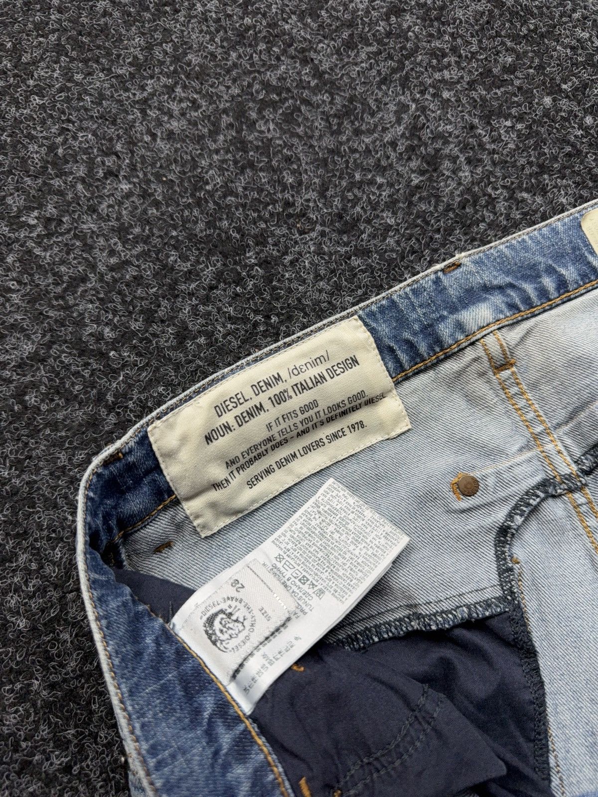 Diesel Luxury Diesel 00s D-Eetar Y2K Distressed Light Wash Jeans Size US 29 - 14 Thumbnail