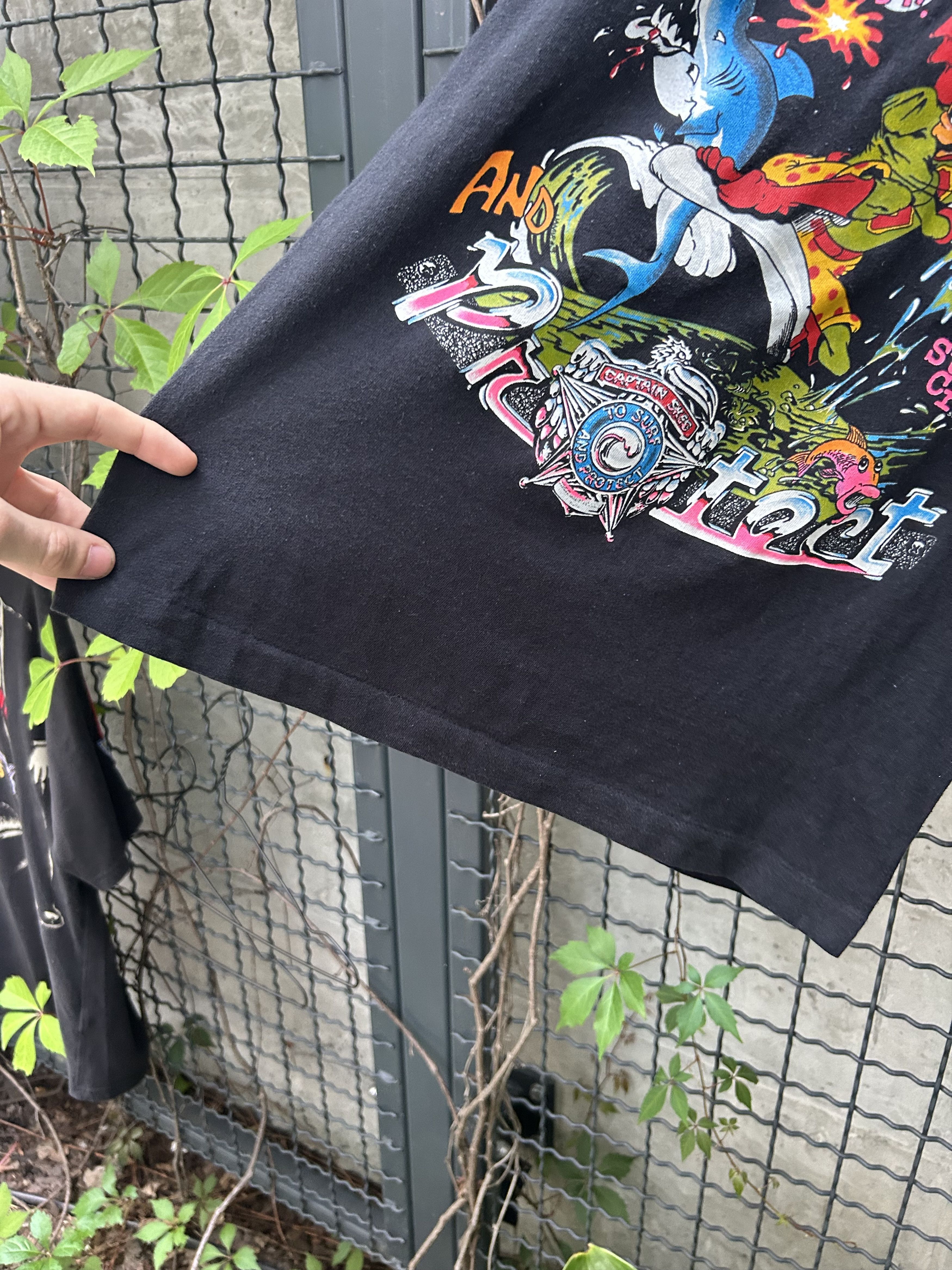 Vintage Vintage 90s Street Cred To Surf And Protect Comics T-shirt Size US XS / EU 42 / 0 - 7 Thumbnail