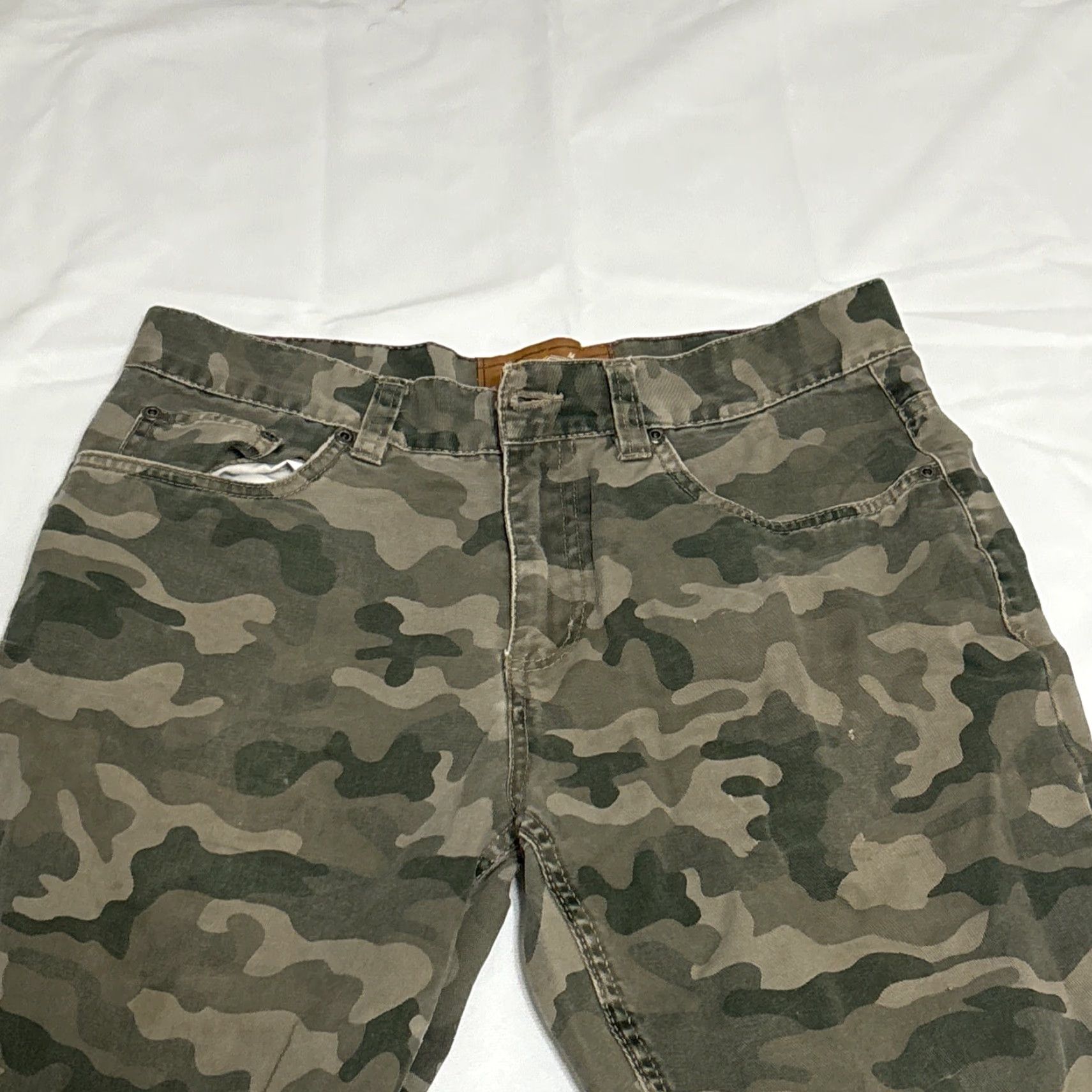 Camel Red Camel Handcrafted Camouflage Camp Pants 32x32 Mens Regular 32 Inseam Multicolor Camouflage Chino Pants Size US 32 / EU 48 - 2 Thumbnail
