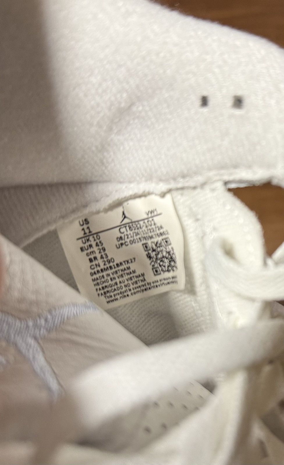 Jordan Brand × Nike Nike Air Jordan Retro 3 “Lucky Shorts” CT8532 101 Size 11 Size US 11 / EU 44 - 10 Thumbnail