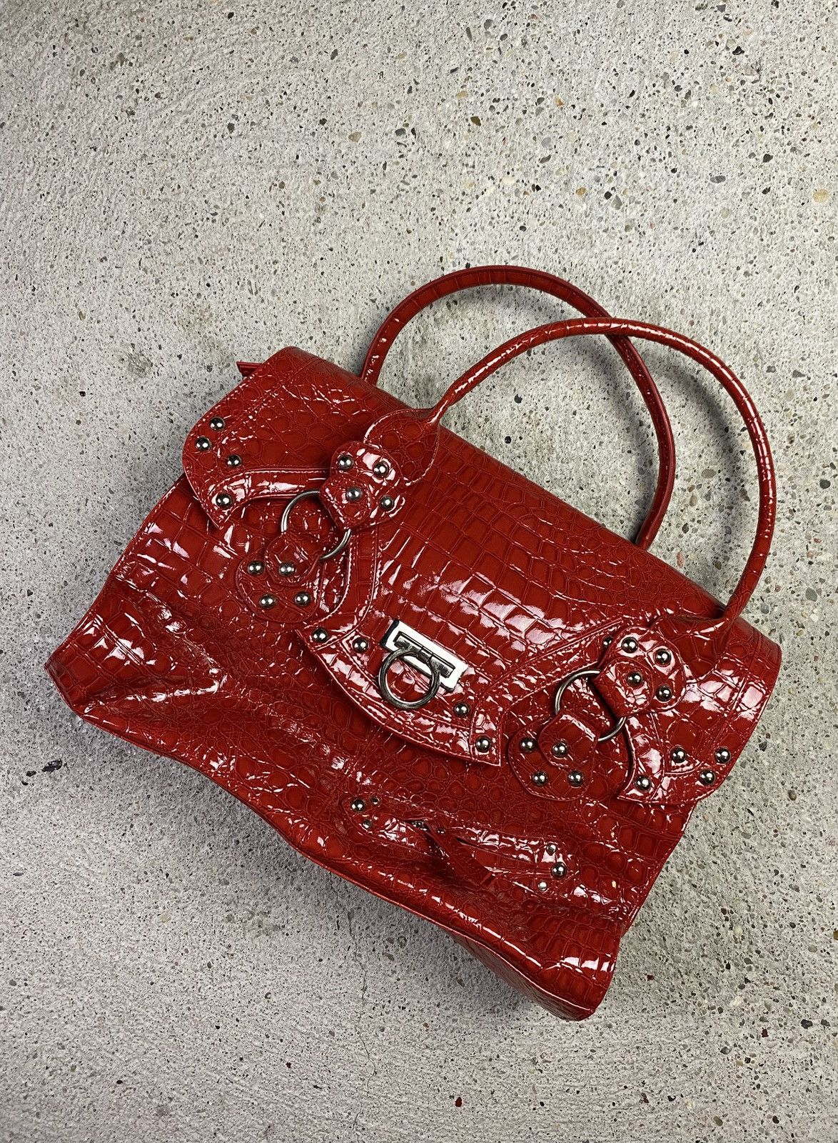Japanese Brand Vintage hand bag red y2k fashion japan leather Size ONE SIZE - 1 Thumbnail