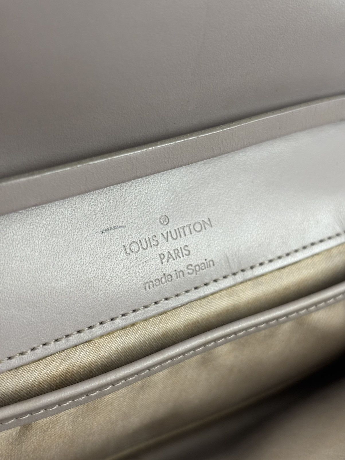 Louis Vuitton Louis Vuitton Lilac Epi Leather Honfleur Shoulder Bag Size ONE SIZE - 11 Thumbnail