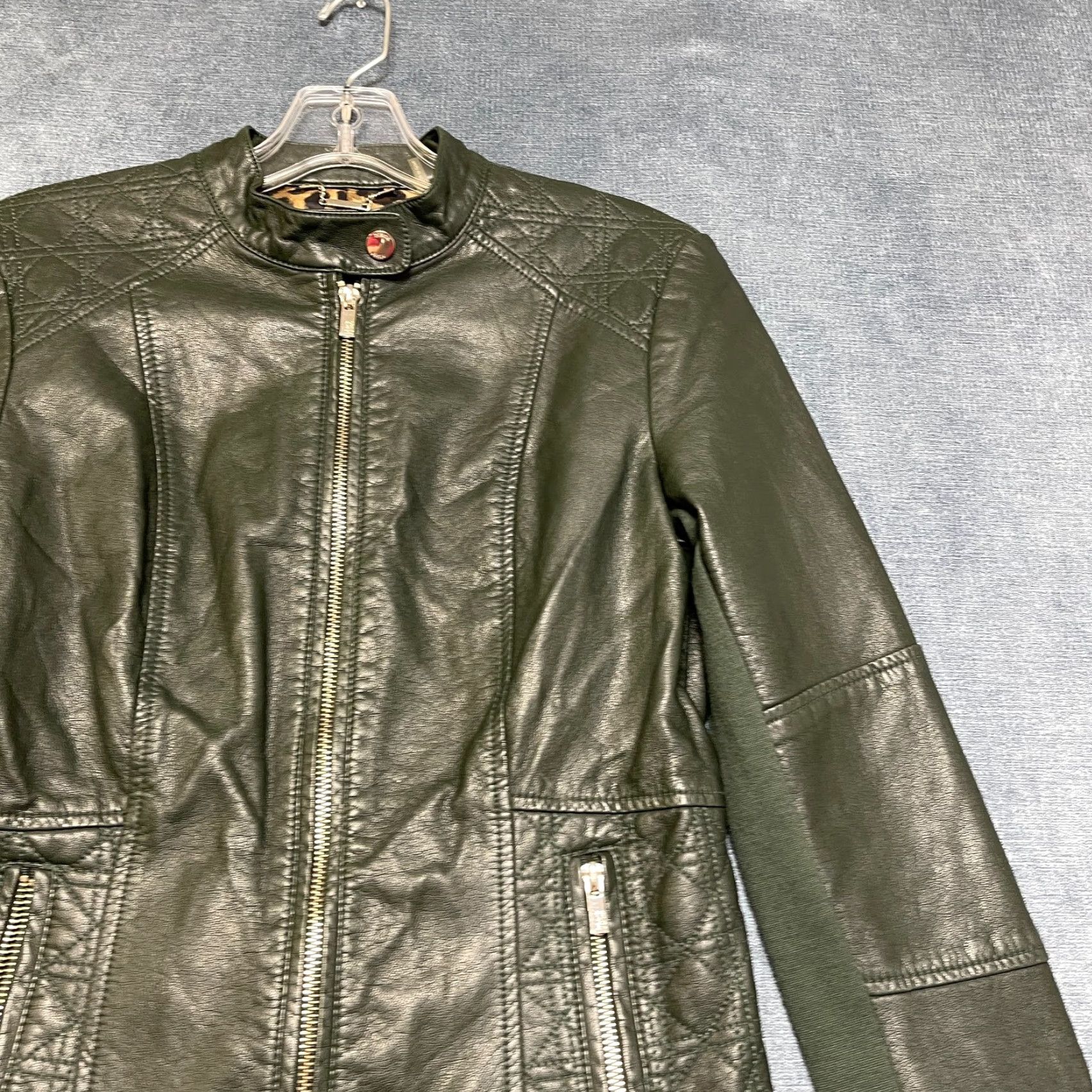 VINTAGE Black Rivet Olive Green Faux Leather Motorcycle Jacket Womens XS Lined Full Zip Green Olive?