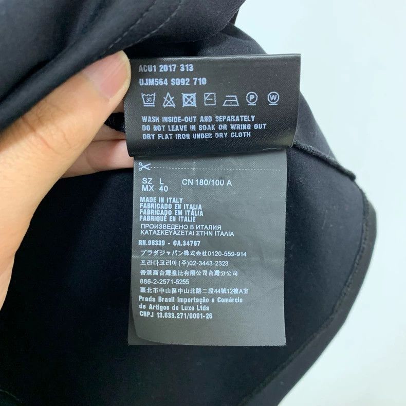 Prada PradaBlack short-sleeved T-shirt 2503-Nextarrow Size US L / EU 52-54 / 3 - 4 Thumbnail