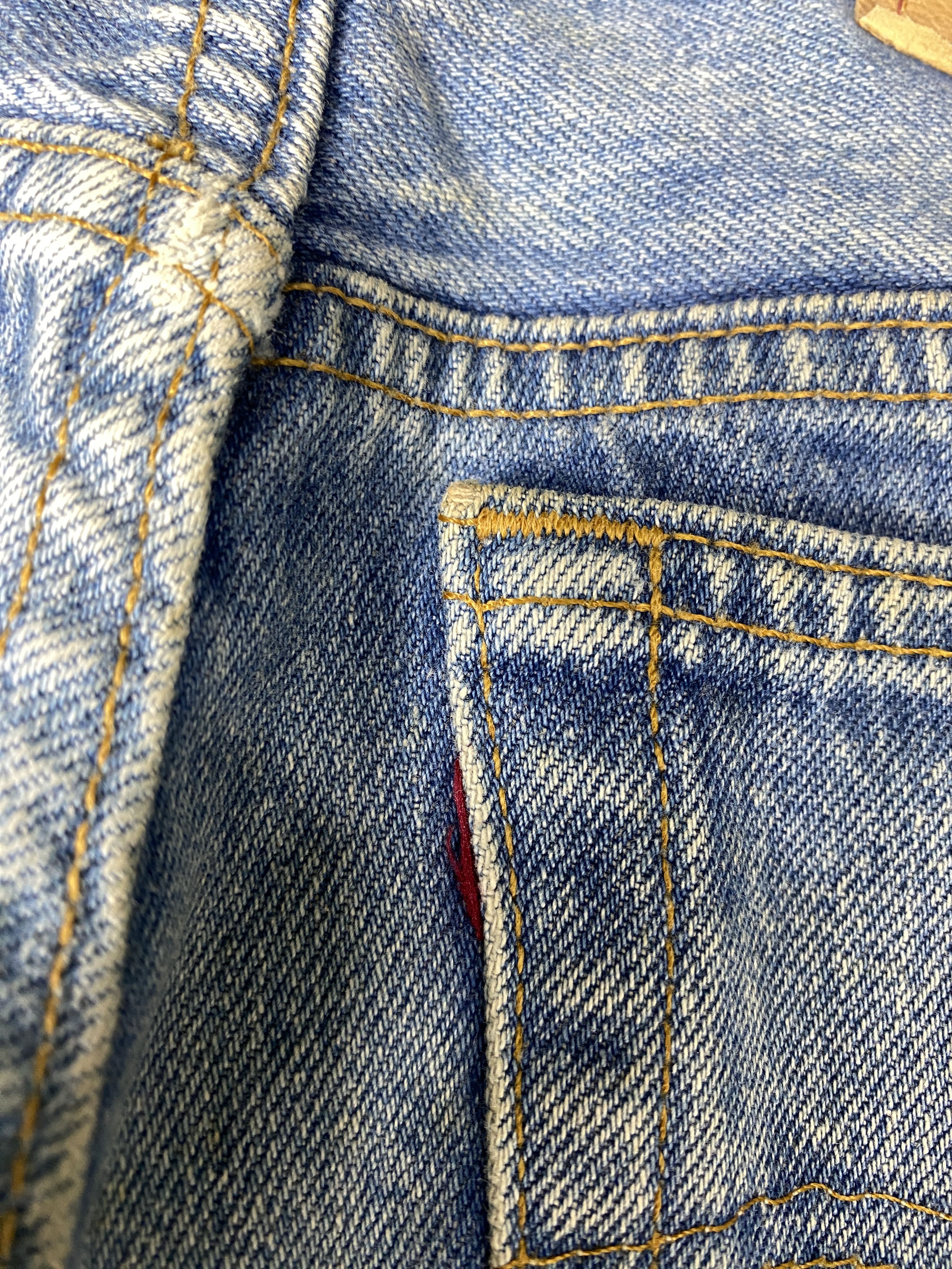 Levi's Vintage Levi's 501 Straight Cut Faded Mid Wash Jeans CP0053 Size US 30 / EU 46 - 9 Thumbnail