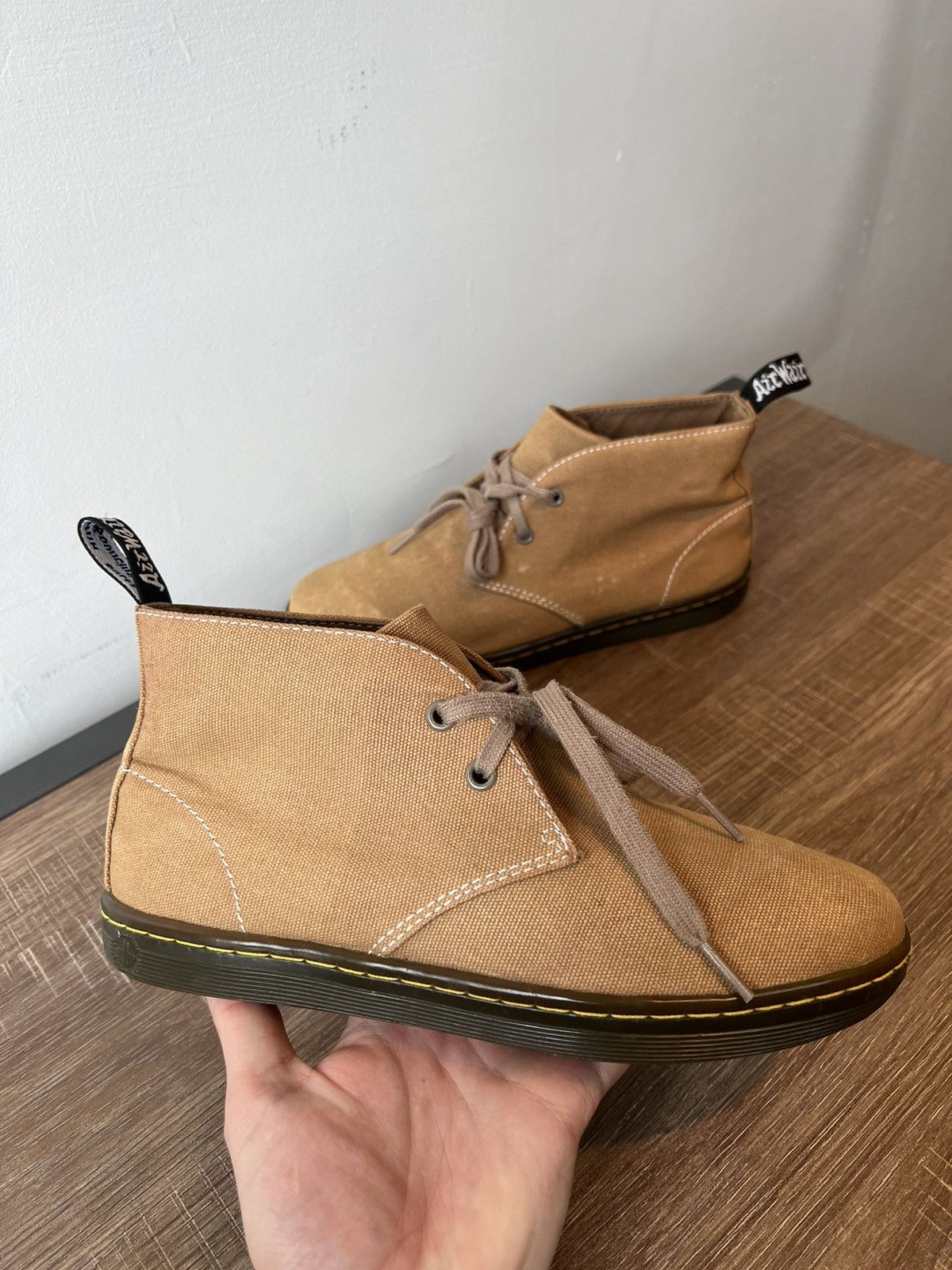 DR. MARTENS \
