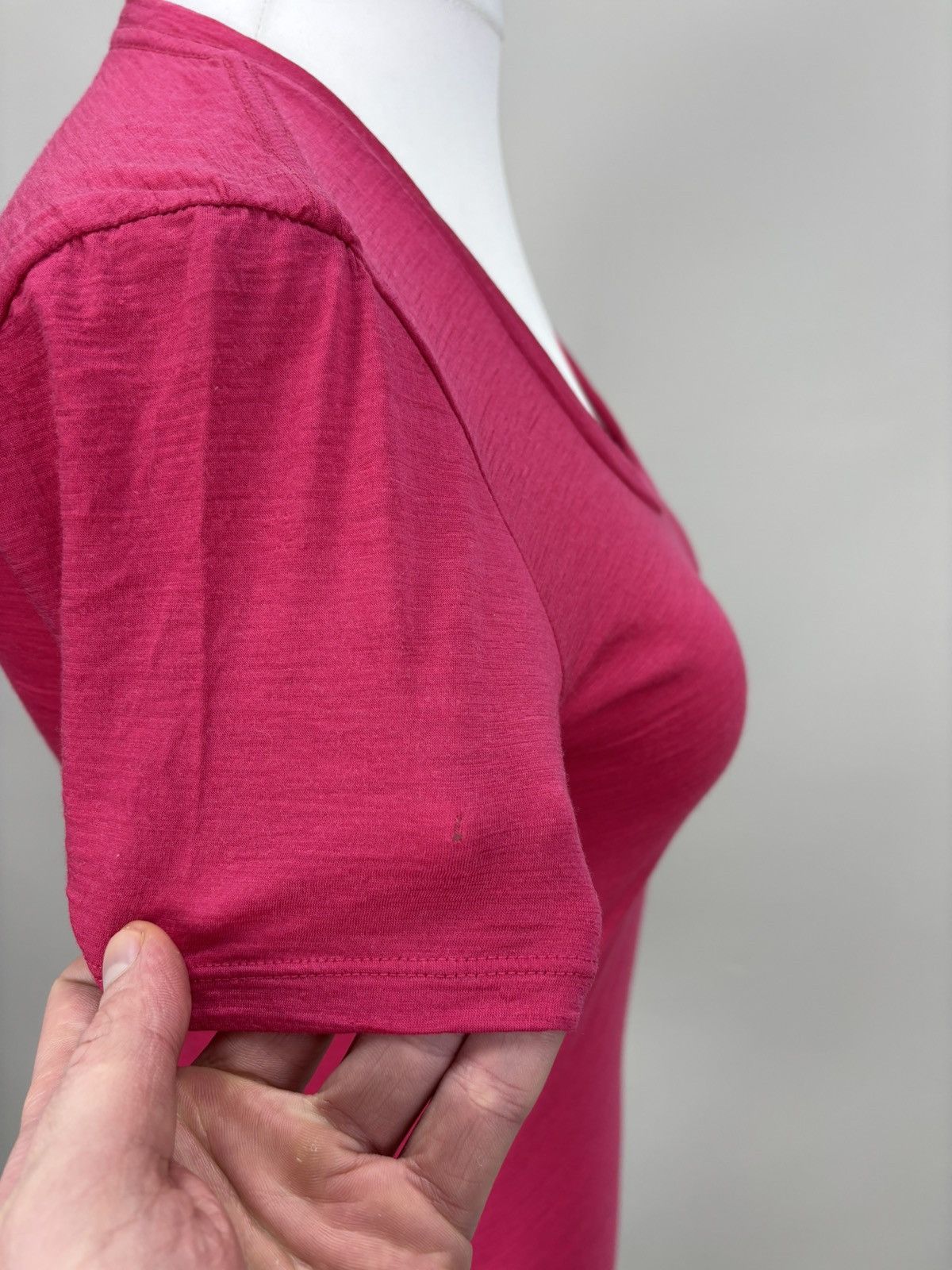 Icebreaker Womens t shirt Icebreaker Size S Color Pink Size S / US 4 / IT 40 - 5 Thumbnail