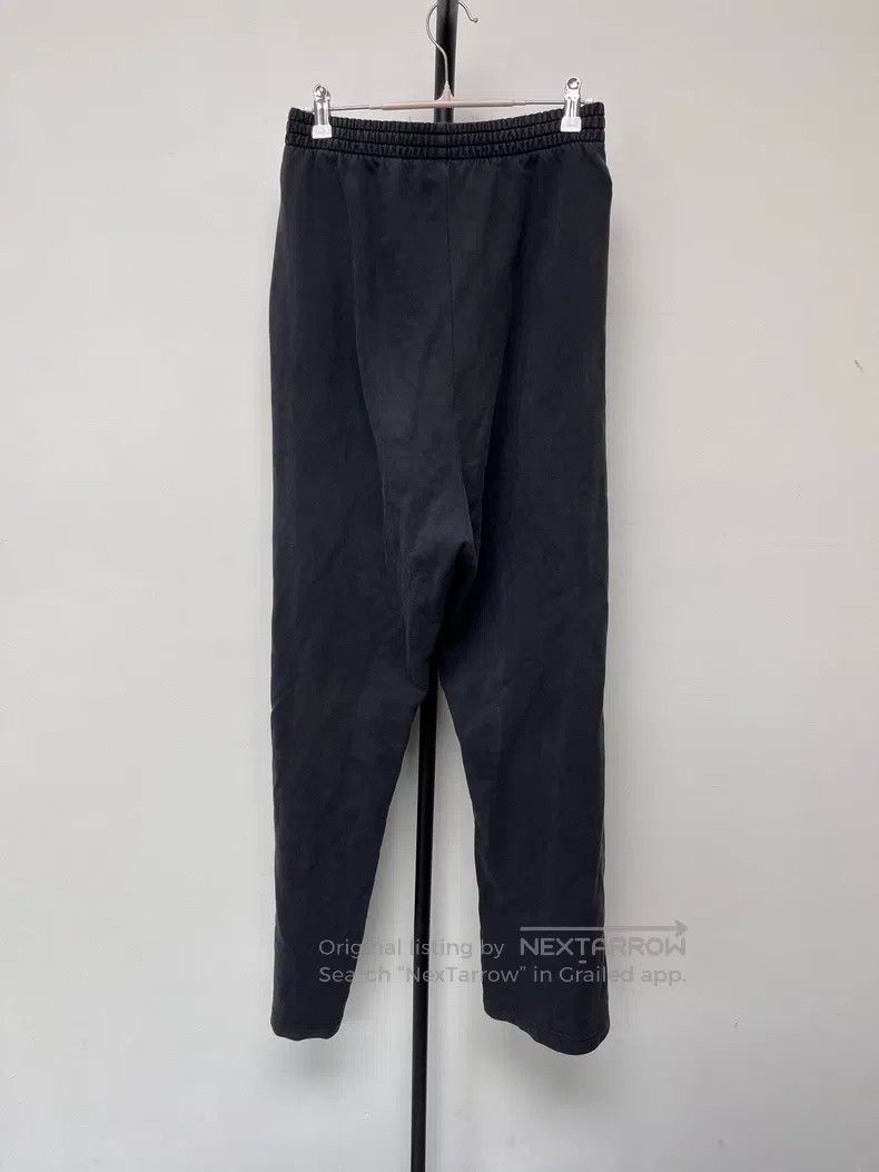 Balenciaga Balenciaga size XS Solid Color Mid Rise Straight Loose Fit Size US 27 - 2 Thumbnail