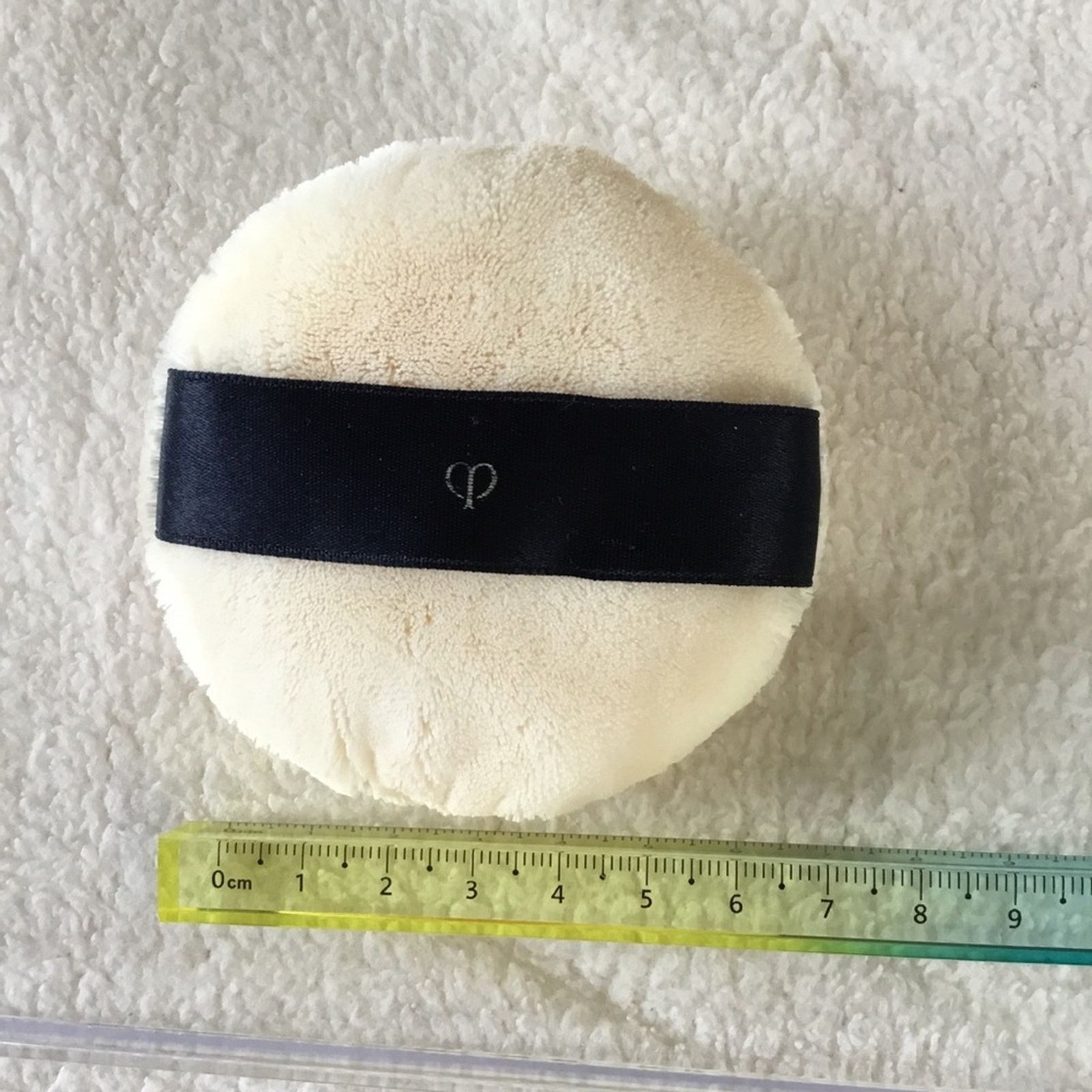 Other Clé de Peau Beauté Translucent Loose Powder Puff Size ONE SIZE - 7 Thumbnail