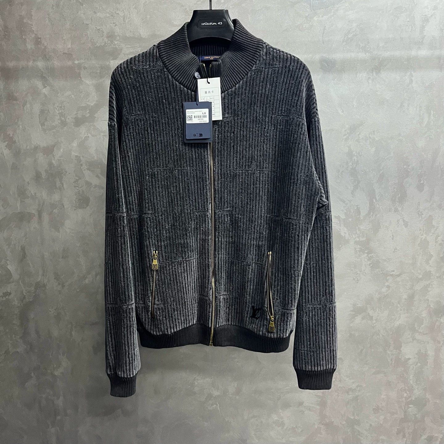 Louis Vuitton louis vuitton black logo zip-up jacket Size US L / EU 52-54 / 3 - 1 Thumbnail