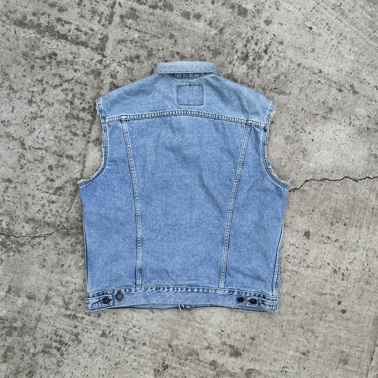 Levi's Vintage Clothing Vintage Japanese Style Levi’s Denim Vest Y2K Western 00s USA Size US L / EU 52-54 / 3 - 2 Thumbnail