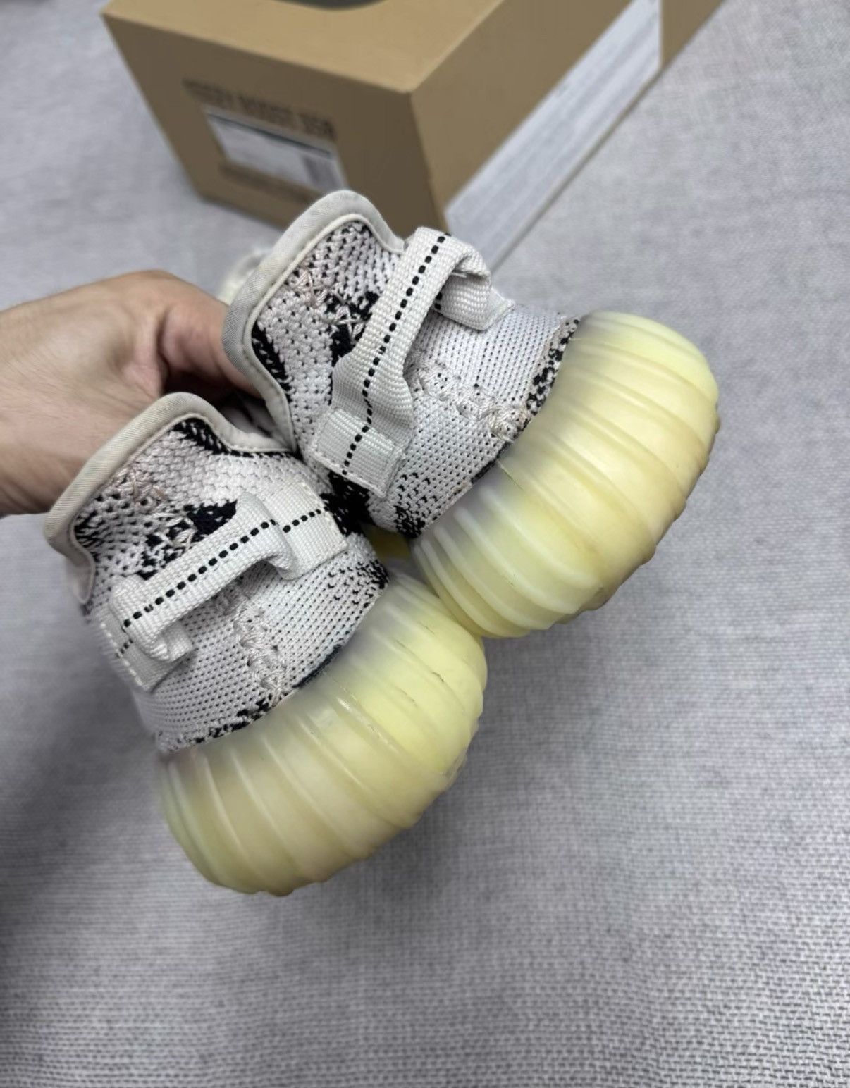 Adidas Adidas Yeezy 350 Zebra K37 Size US 7.5 / EU 40-41 - 7 Thumbnail