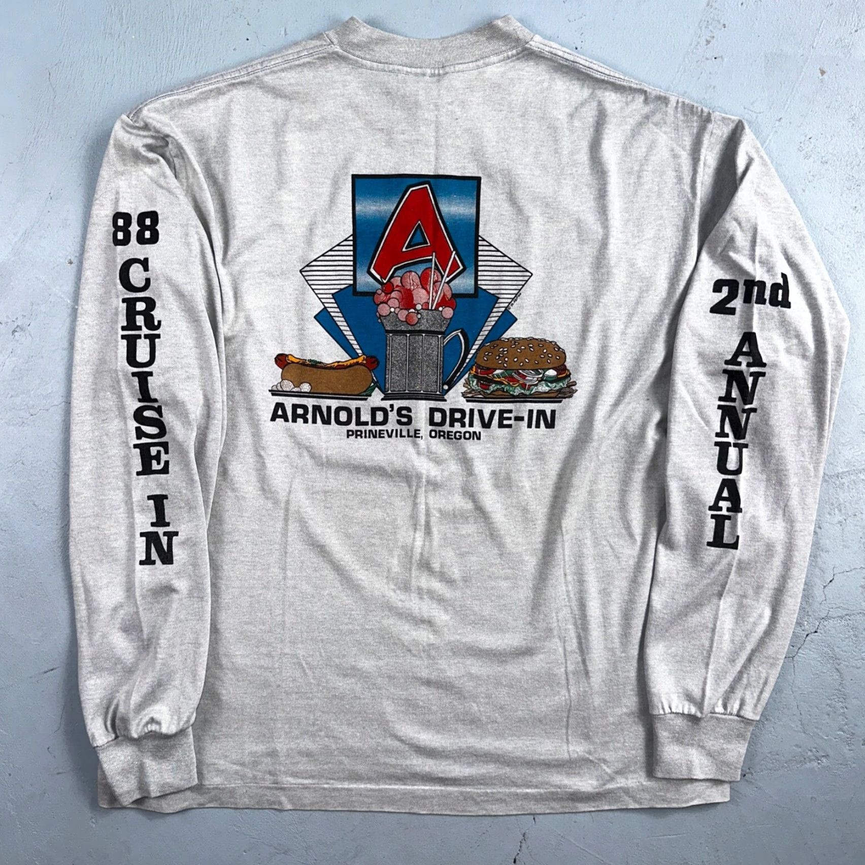 Vintage VINTAGE Arnolds Drive In T Shirt VTG Prineville Oregon 1988 Rare 80s Gray XL Mens Crew Neck Short Sleeve Graphic Print 70s 80s 90s All Seasons Size US XL / EU 56 / 4 - 2 Thumbnail