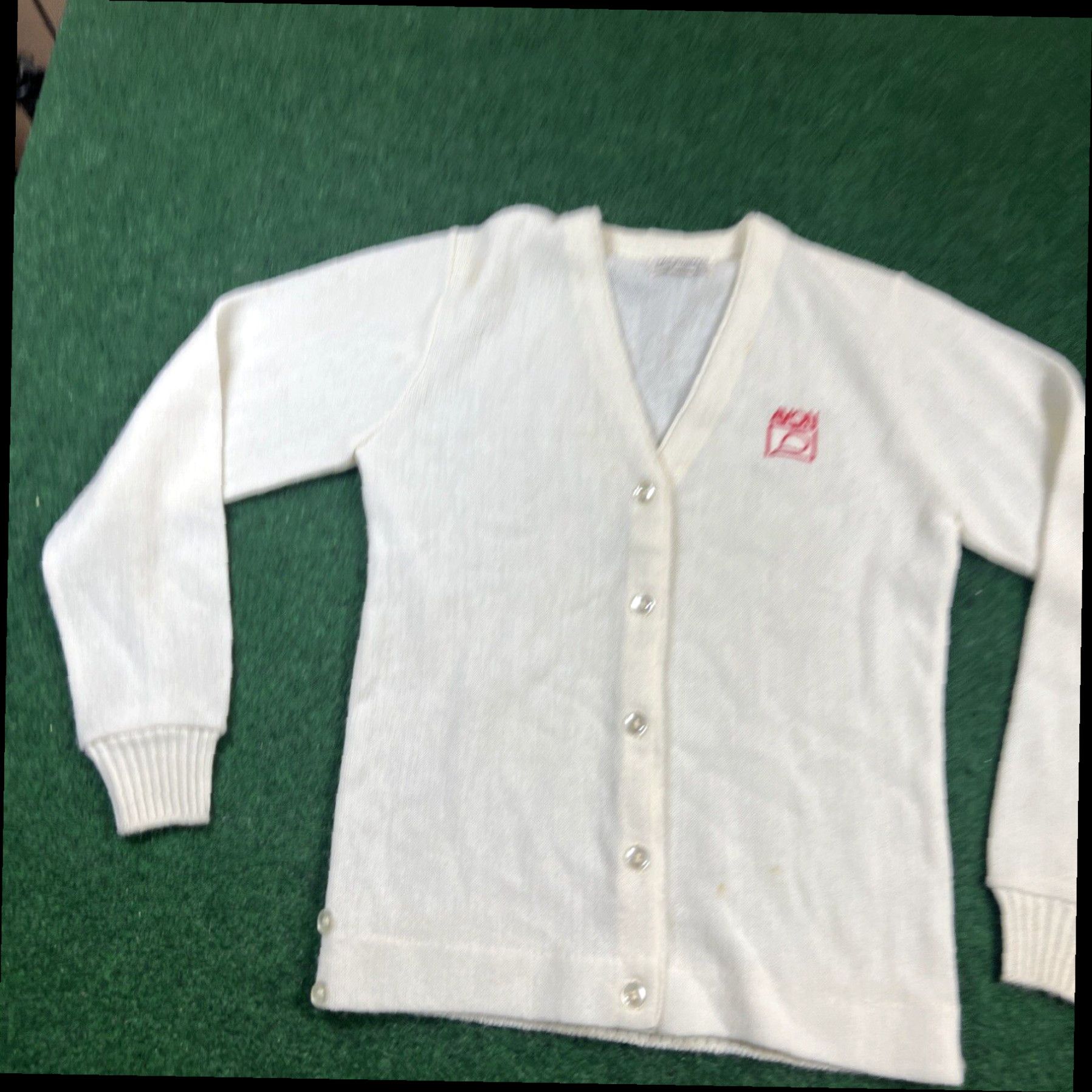 Vintage RARE VINTAGE Avon Beauty Makeup White Cotton Knit Cardigan Size Small/34 70s Size S / US 4 / IT 40 - 1 Thumbnail