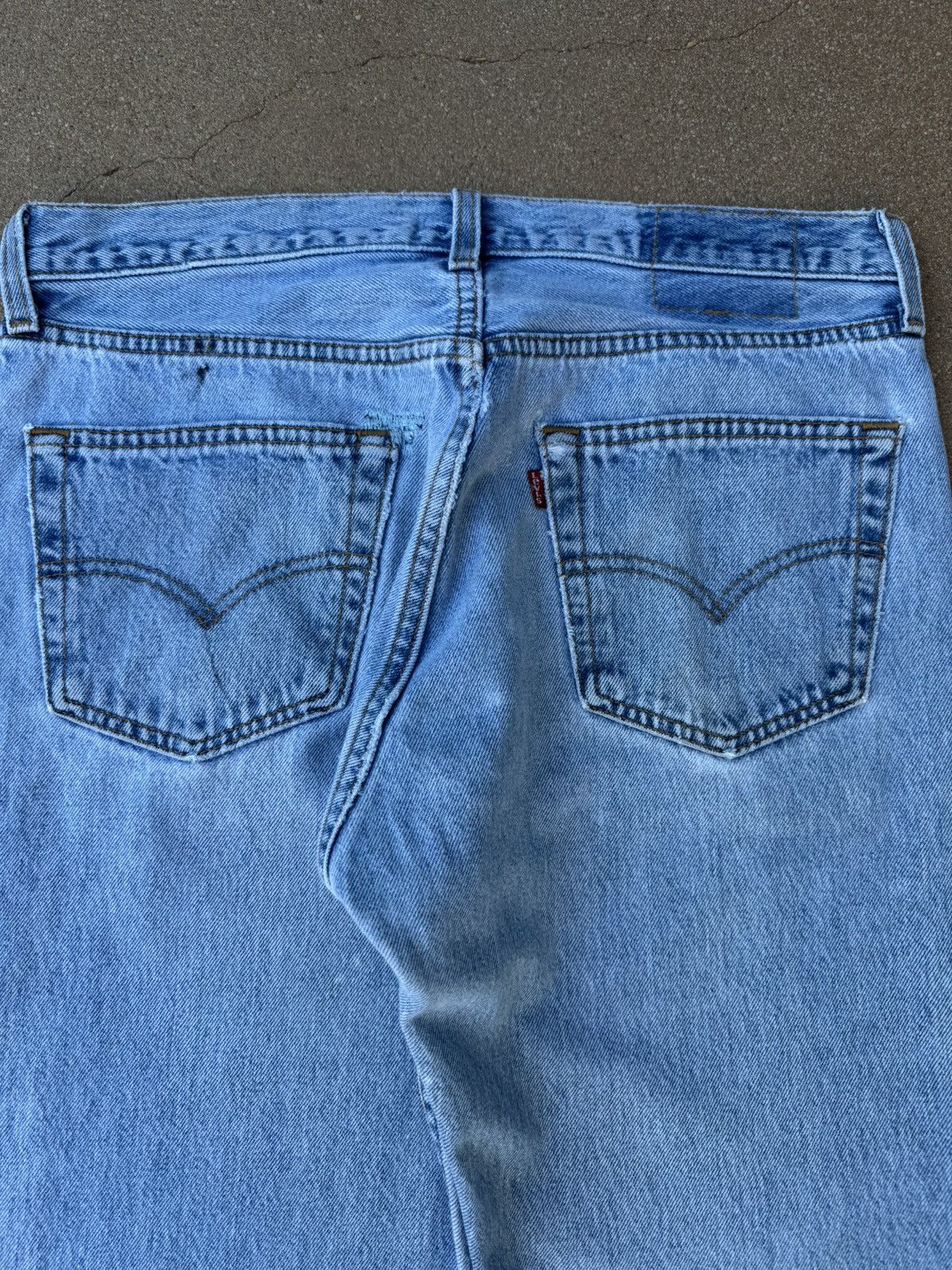 Levi's Vtg 90s Levi’s 501xx Buttonfly Straight Denim Jeans 33x29 Size US 33 - 9 Thumbnail
