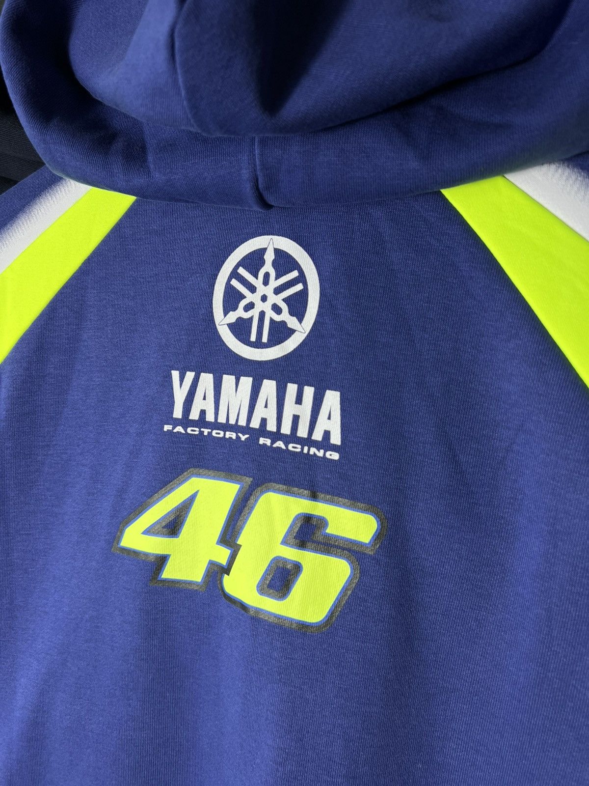 Yamaha Vintage Y2K Yamaha VALENTINO ROSSI 46 Hoodie Rare Retro Hype Size US XL / EU 56 / 4 - 11 Thumbnail